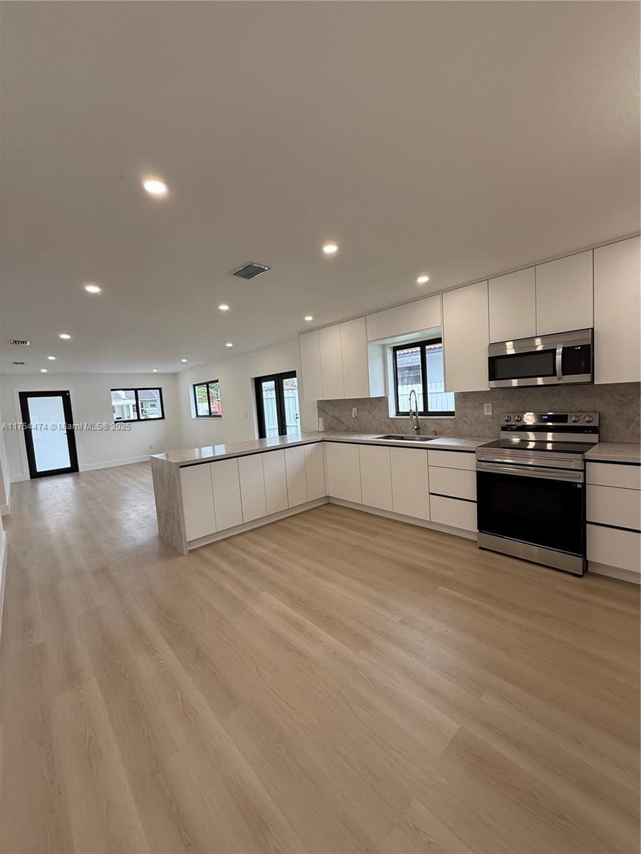 Real estate property located at 961 39th Pl, Miami-dade, Mango Hill Replat, Hialeah, FL