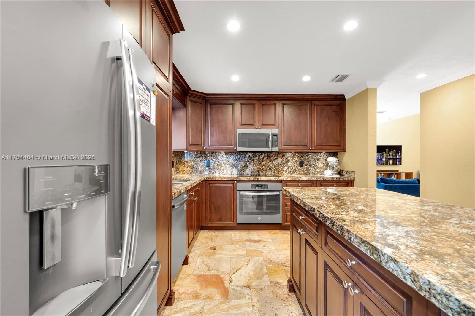Real estate property located at 15430 98th St, Miami-dade, Weitzer Hammocks Homes Se, Miami, FL