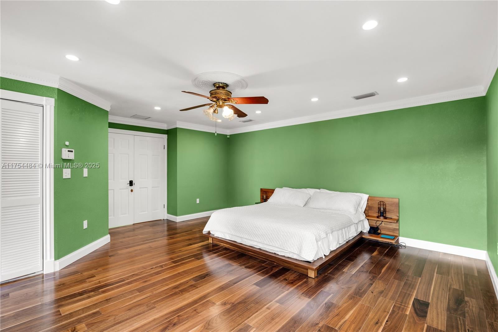 Real estate property located at 15430 98th St, Miami-dade, Weitzer Hammocks Homes Se, Miami, FL