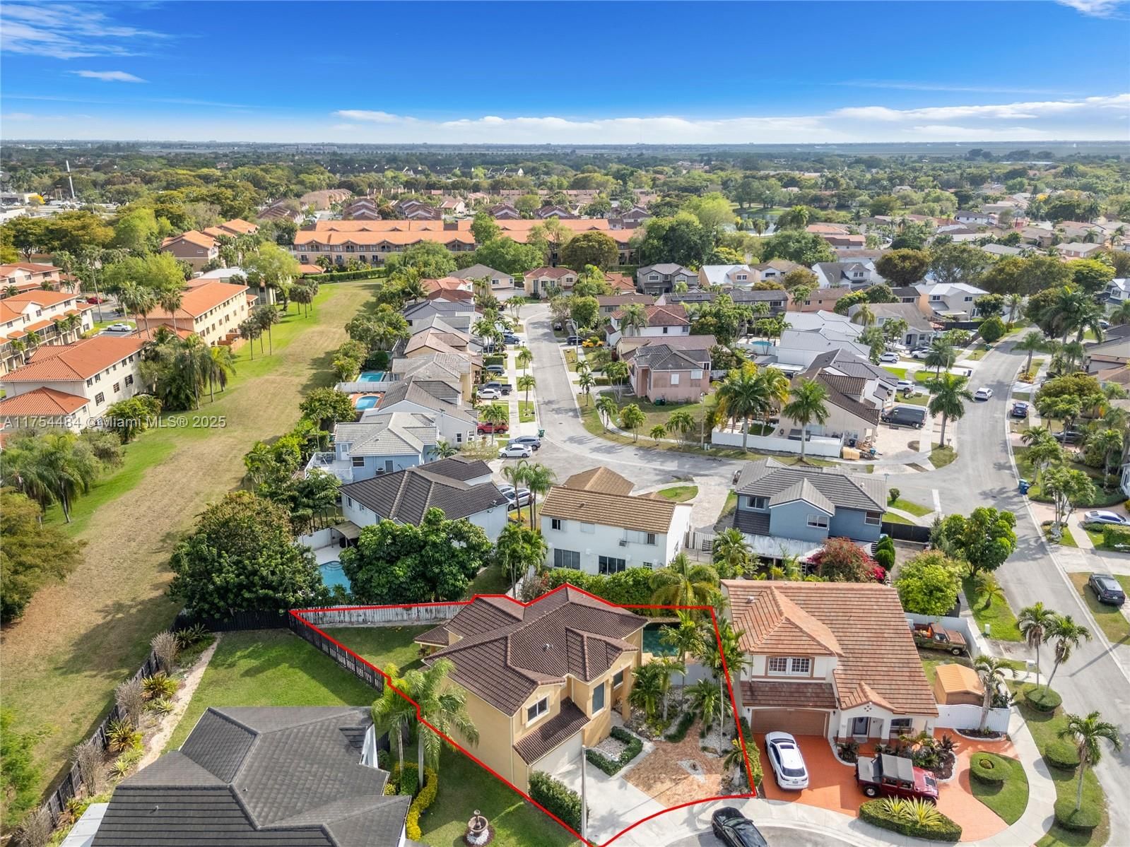 Real estate property located at 15430 98th St, Miami-dade, Weitzer Hammocks Homes Se, Miami, FL