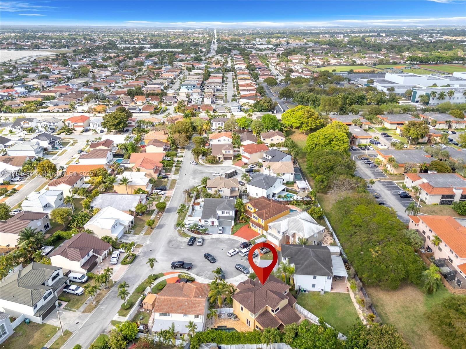 Real estate property located at 15430 98th St, Miami-dade, Weitzer Hammocks Homes Se, Miami, FL