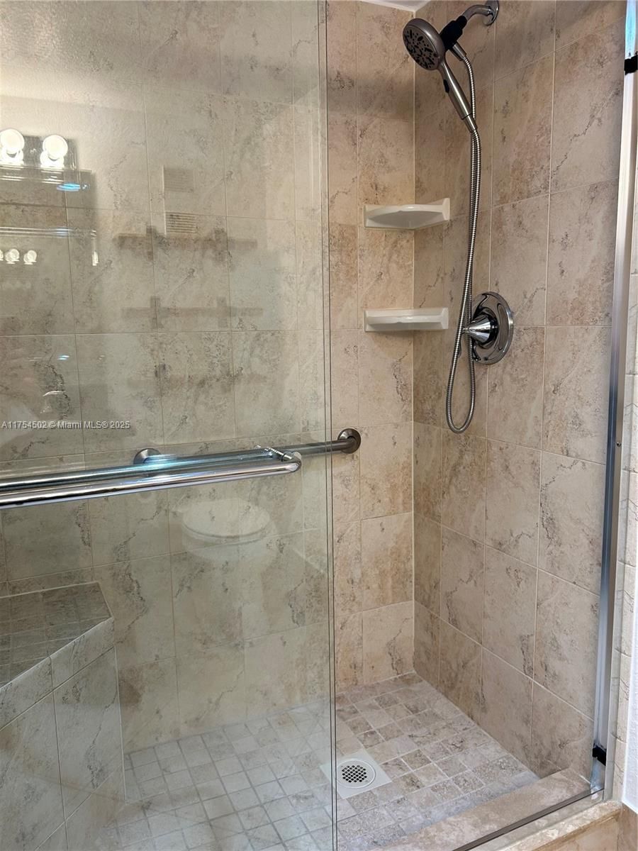 Real estate property located at 1920 Sabal Palm Dr #402, Broward, Condo 9 Of Sabal Palm Con, Davie, FL