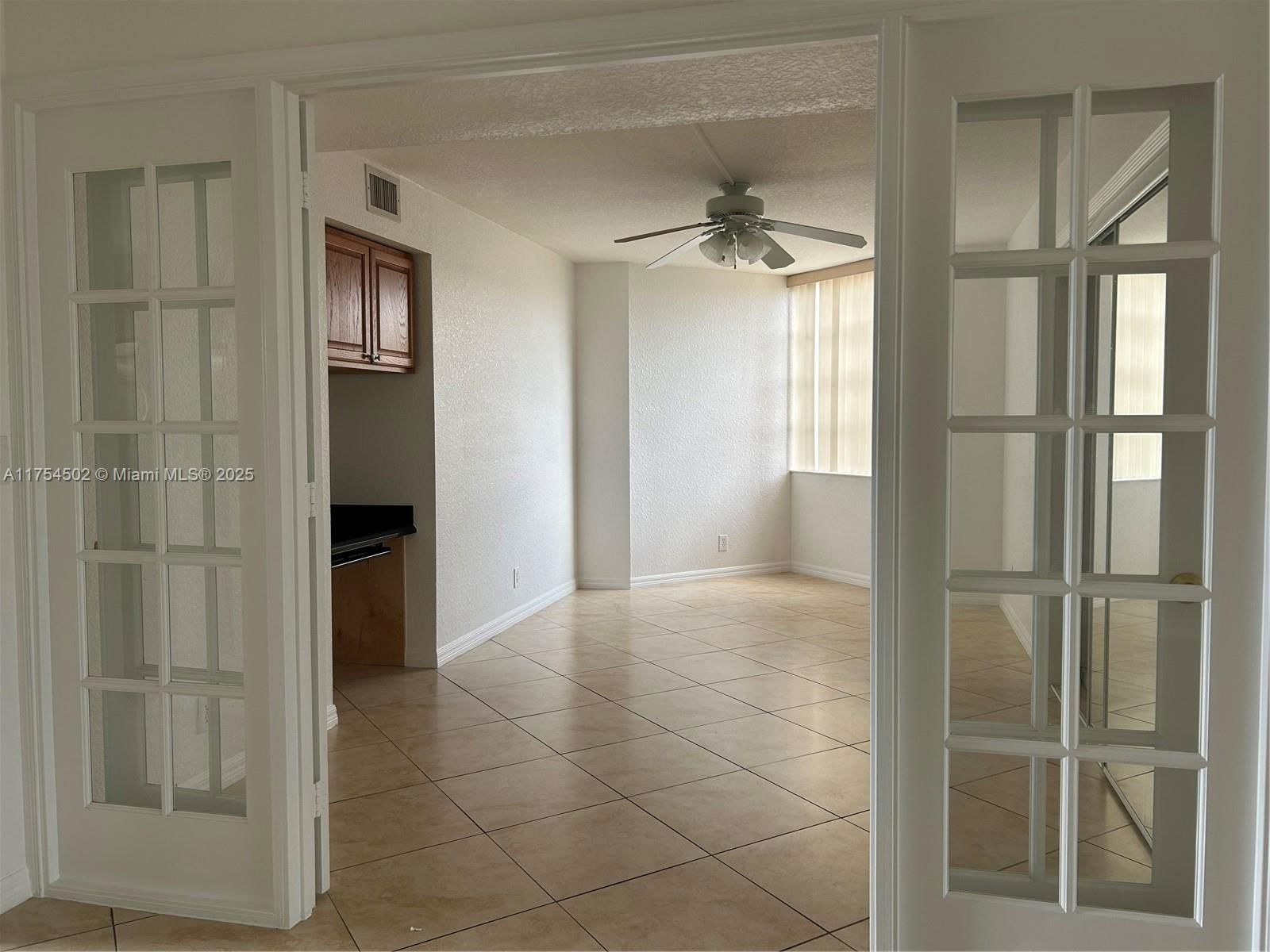 Real estate property located at 1920 Sabal Palm Dr #402, Broward, Condo 9 Of Sabal Palm Con, Davie, FL