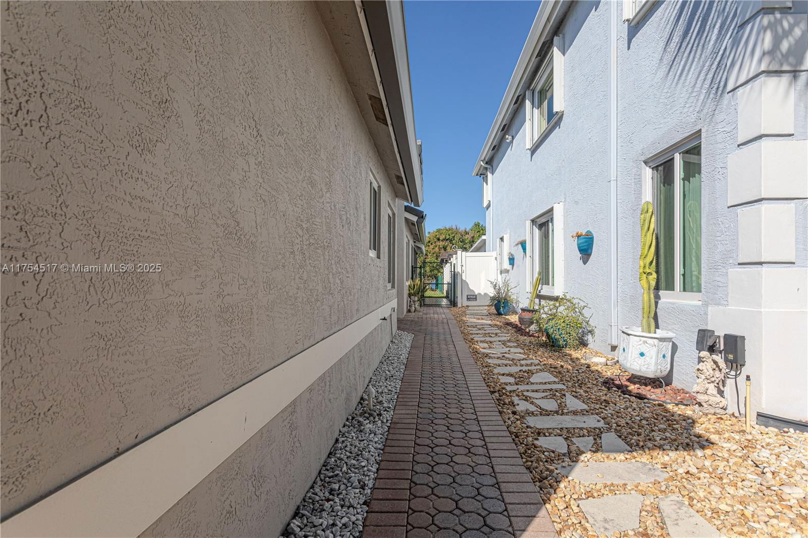 Real estate property located at 1628 208th Way, Broward, Chapel Trail Ii, Pembroke Pines, FL
