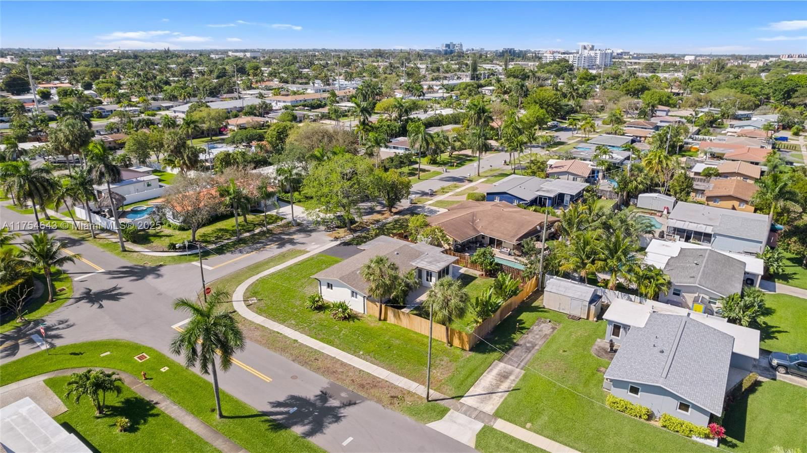 Real estate property located at 211 14th St, Broward, Lyons Park First Add, Pompano Beach, FL