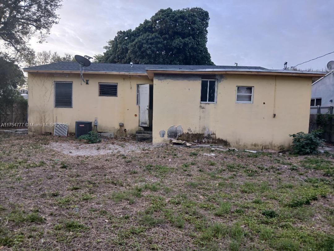 Real estate property located at 1535 85th St, Miami-dade, Gladys Park, Miami, FL