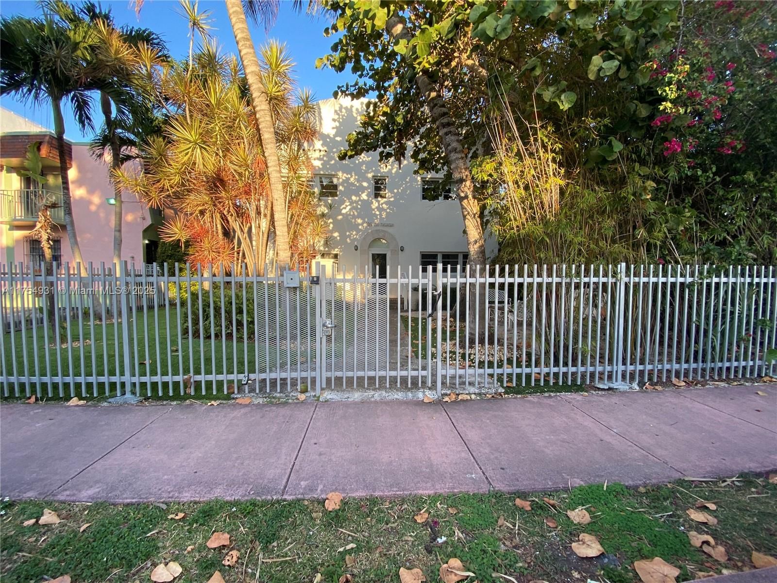 Real estate property located at 929 Michigan Ave #5, Miami-dade, 929 On Michigan Condo, Miami Beach, FL
