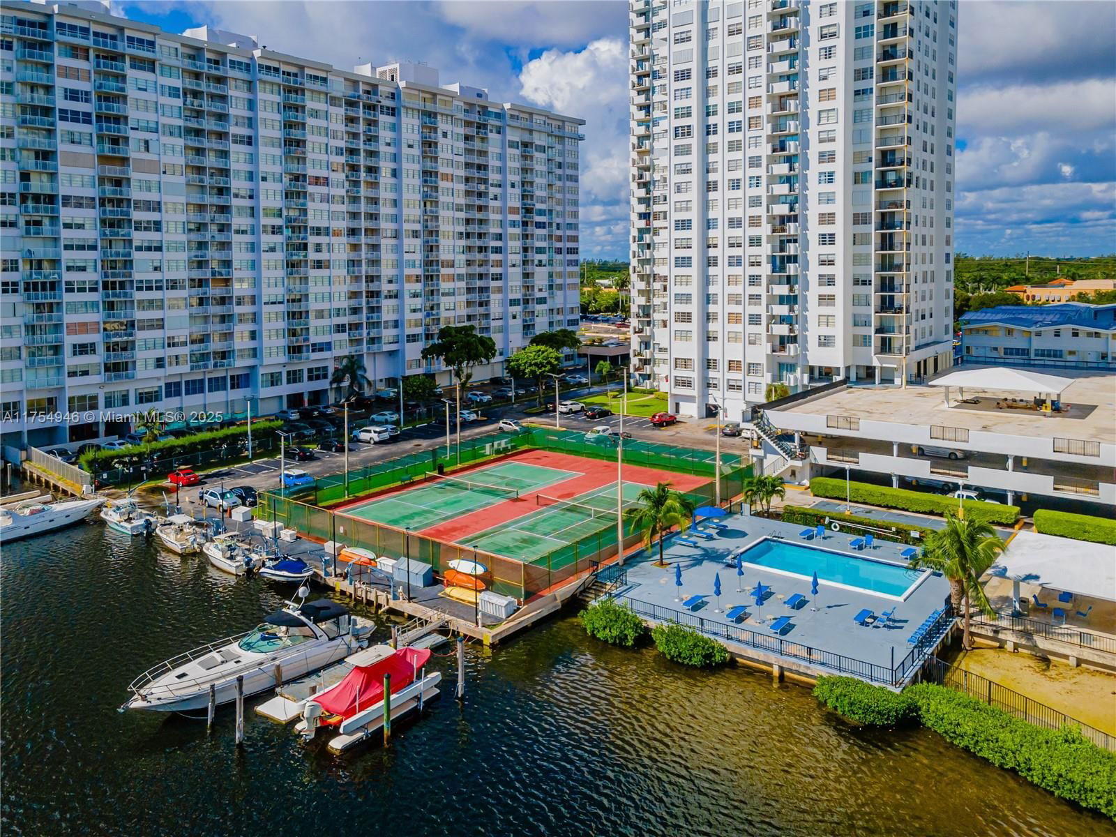 Real estate property located at 2780 183rd St #1810, Miami-dade, Commodore Plaza Condo, Aventura, FL