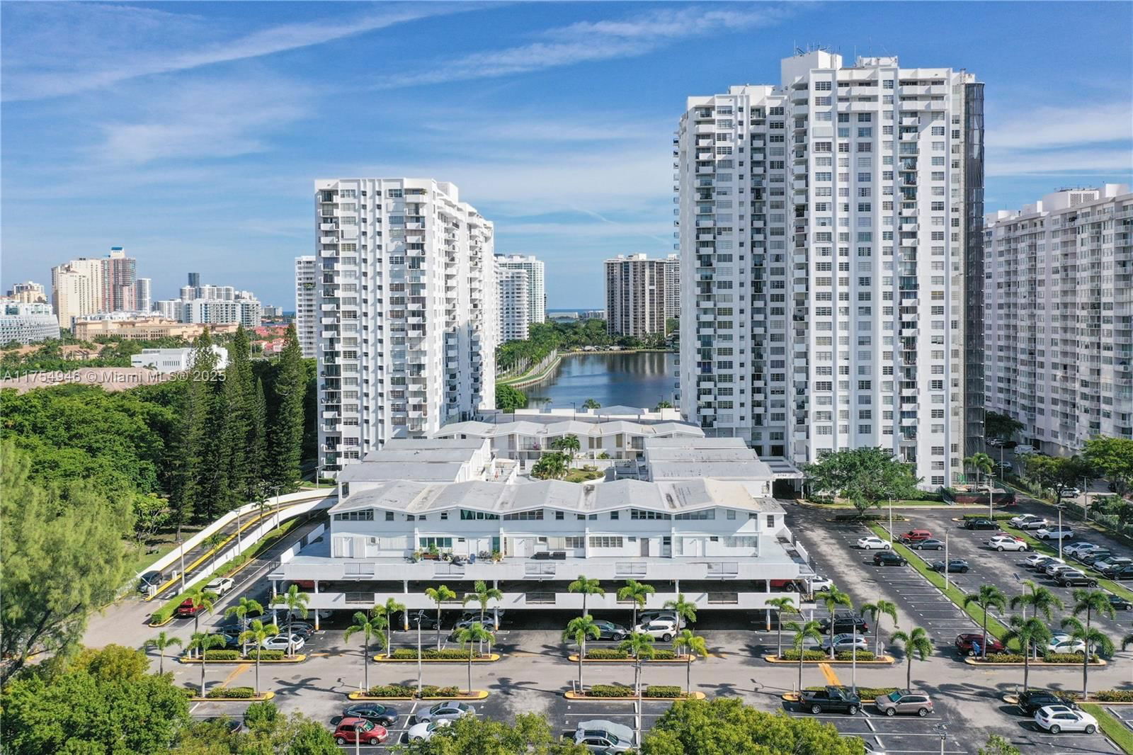 Real estate property located at 2780 183rd St #1810, Miami-dade, Commodore Plaza Condo, Aventura, FL