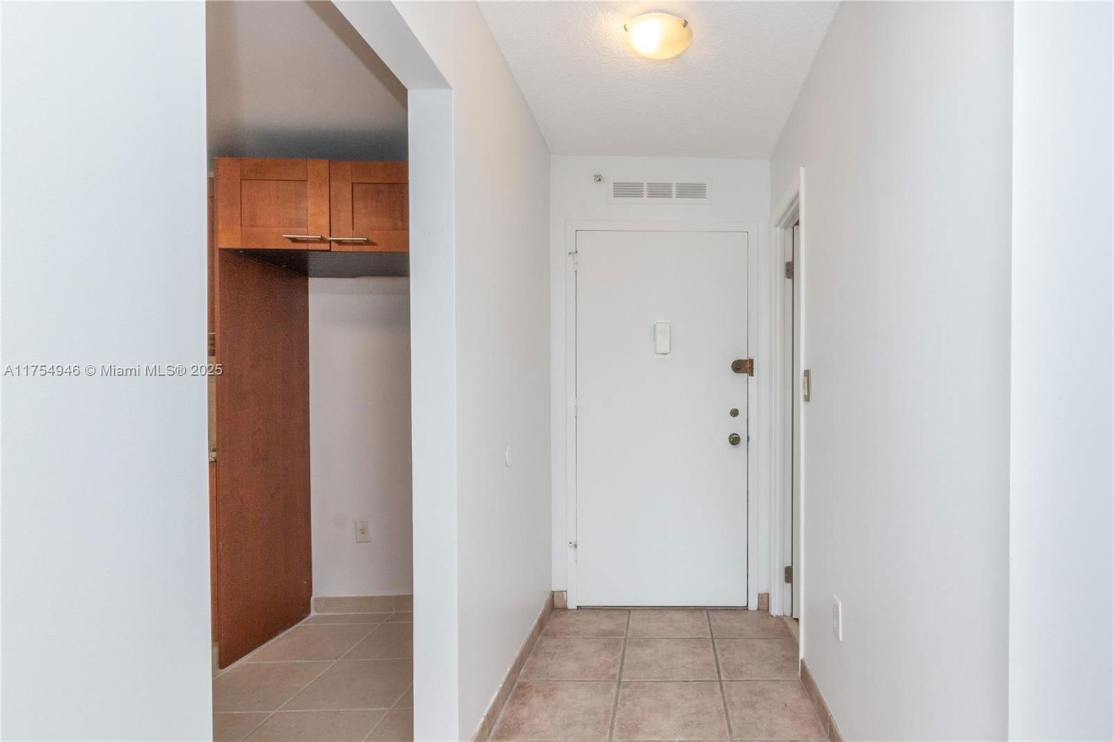 Real estate property located at 2780 183rd St #1810, Miami-dade, Commodore Plaza Condo, Aventura, FL
