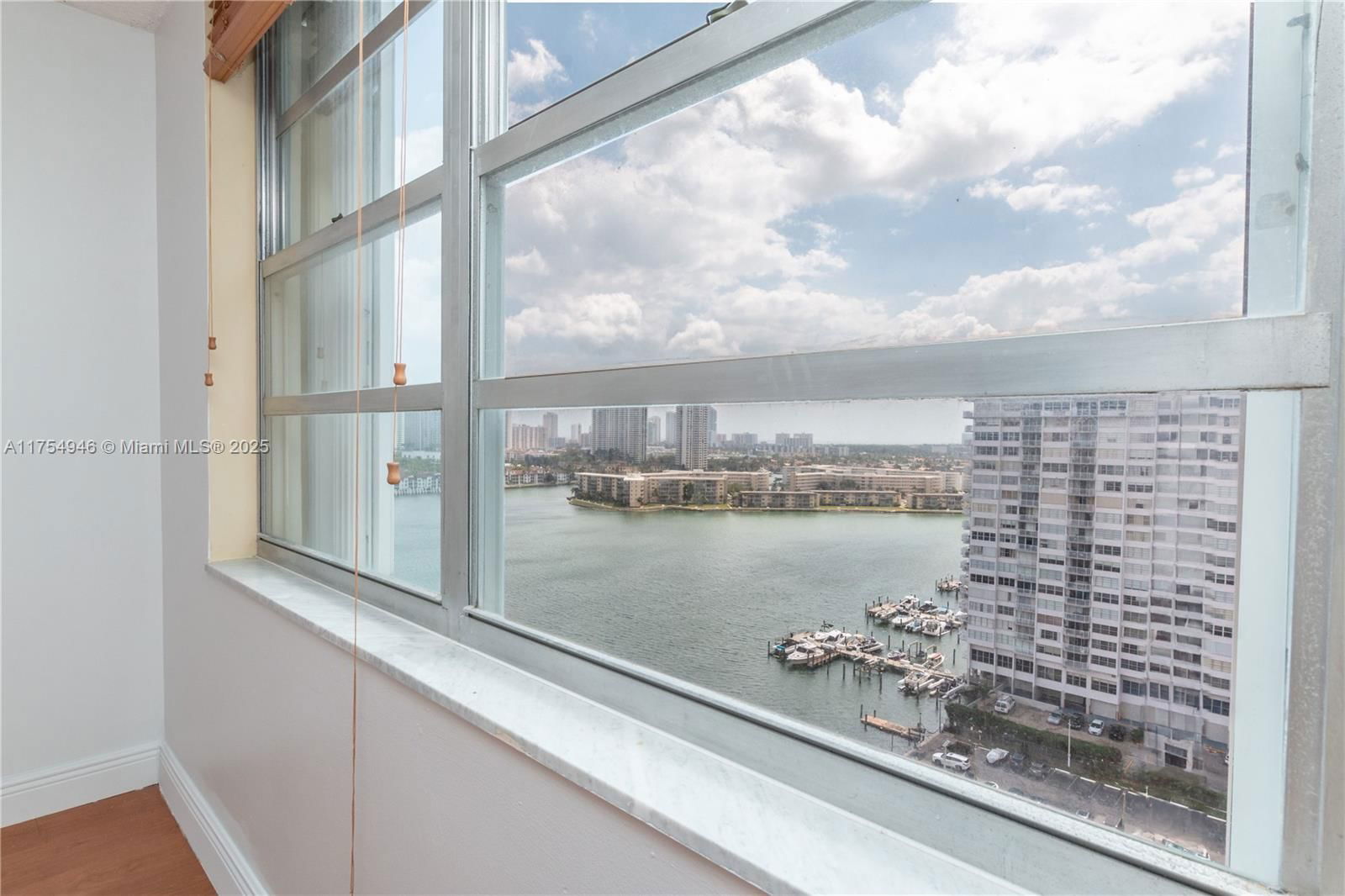 Real estate property located at 2780 183rd St #1810, Miami-dade, Commodore Plaza Condo, Aventura, FL