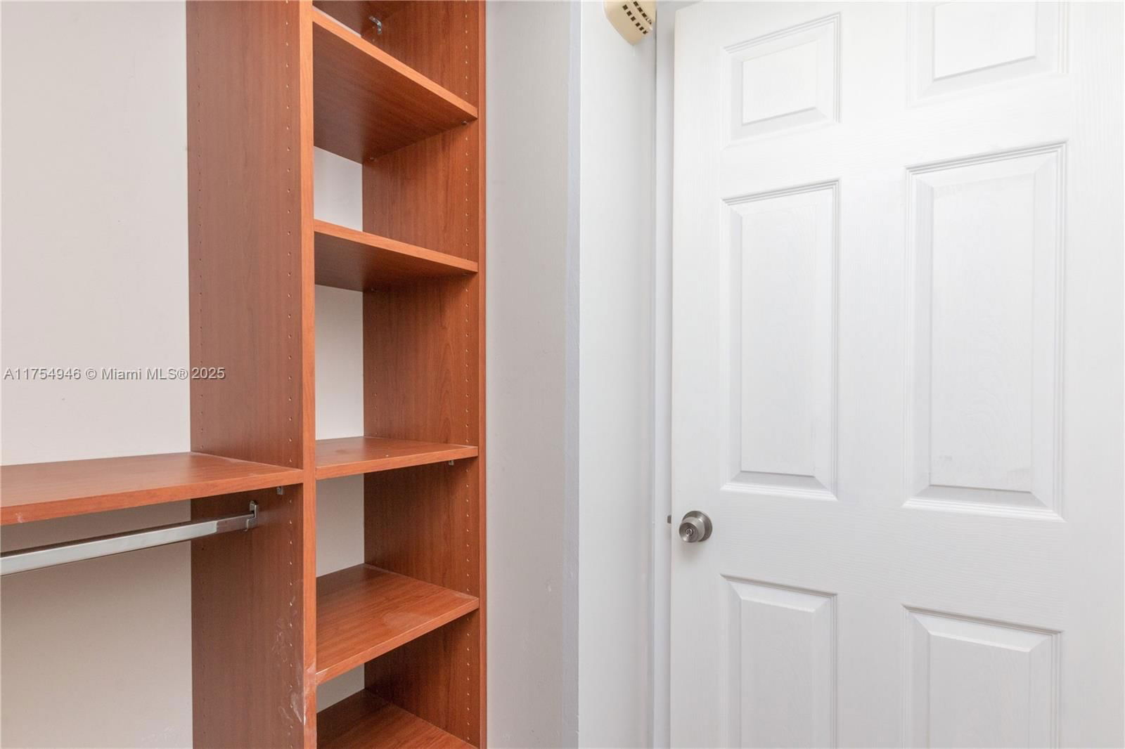 Real estate property located at 2780 183rd St #1810, Miami-dade, Commodore Plaza Condo, Aventura, FL