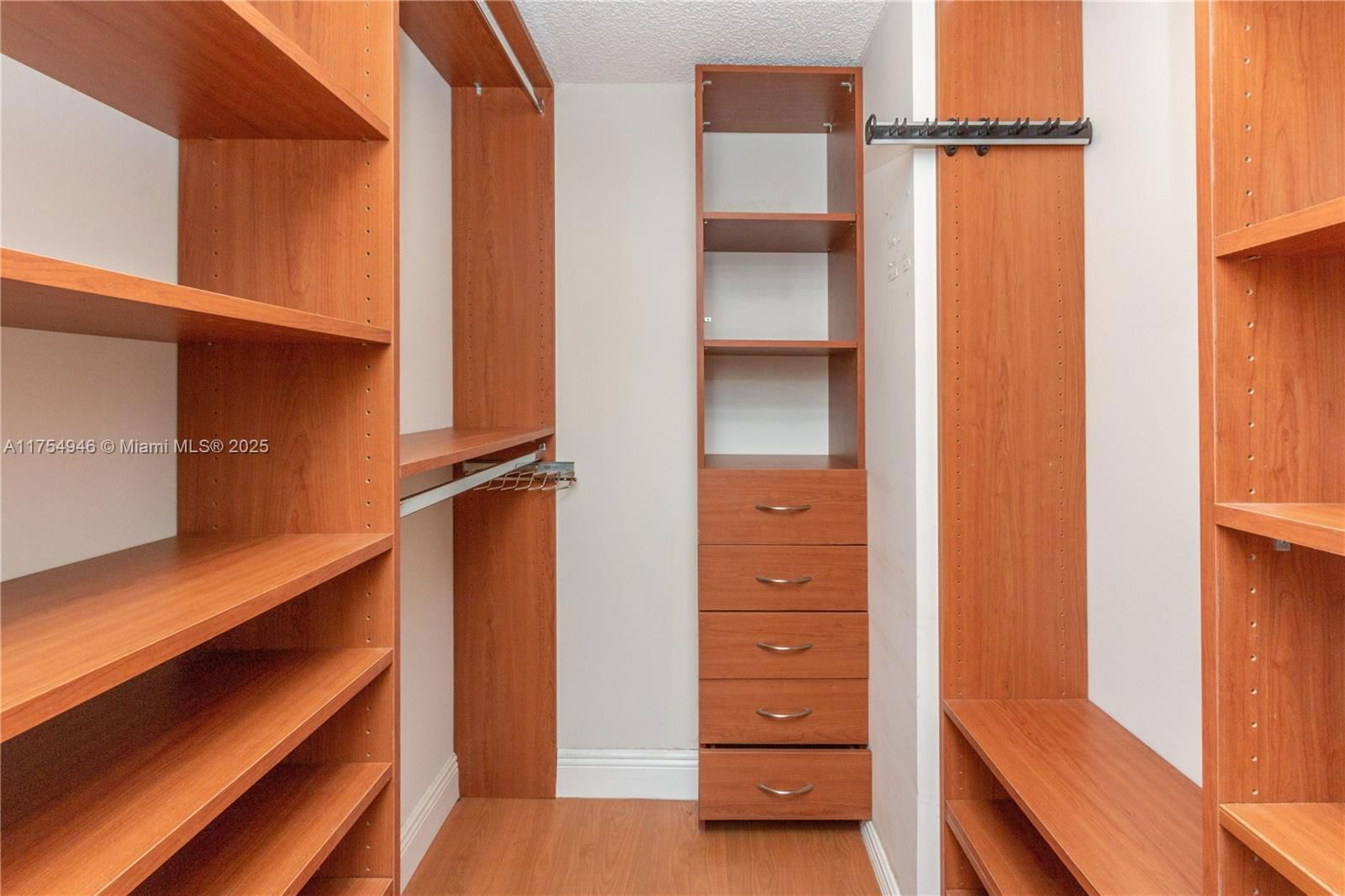 Real estate property located at 2780 183rd St #1810, Miami-dade, Commodore Plaza Condo, Aventura, FL