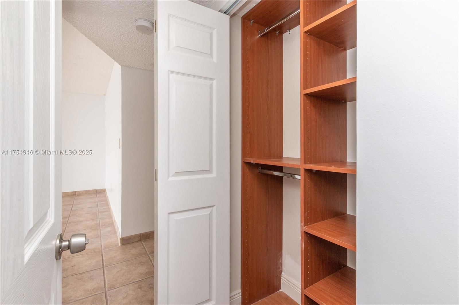 Real estate property located at 2780 183rd St #1810, Miami-dade, Commodore Plaza Condo, Aventura, FL