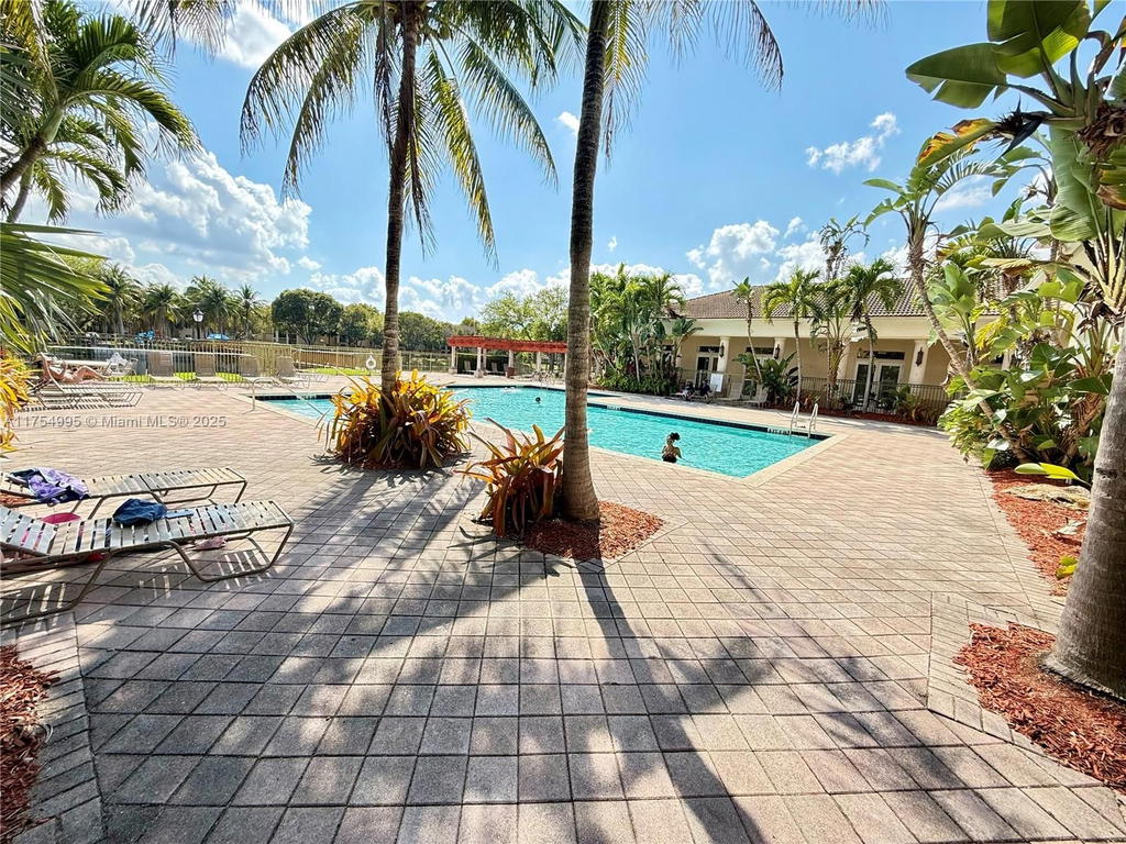 Real estate property located at 2586 Centergate Dr #104, Broward, Aventine At Miramar Condo, Miramar, FL