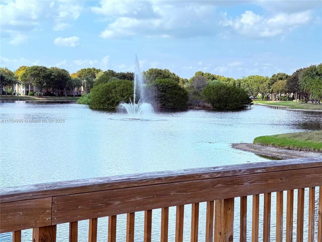 Real estate property located at 2586 Centergate Dr #104, Broward, Aventine At Miramar Condo, Miramar, FL