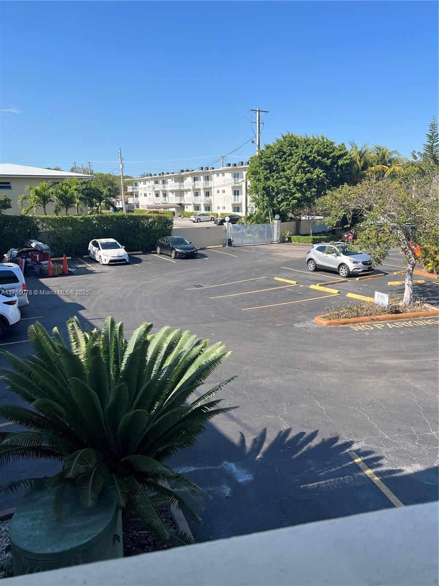 Real estate property located at 1860 Venice Park Dr #211, Miami-dade, Hidden Waters Condo, North Miami, FL