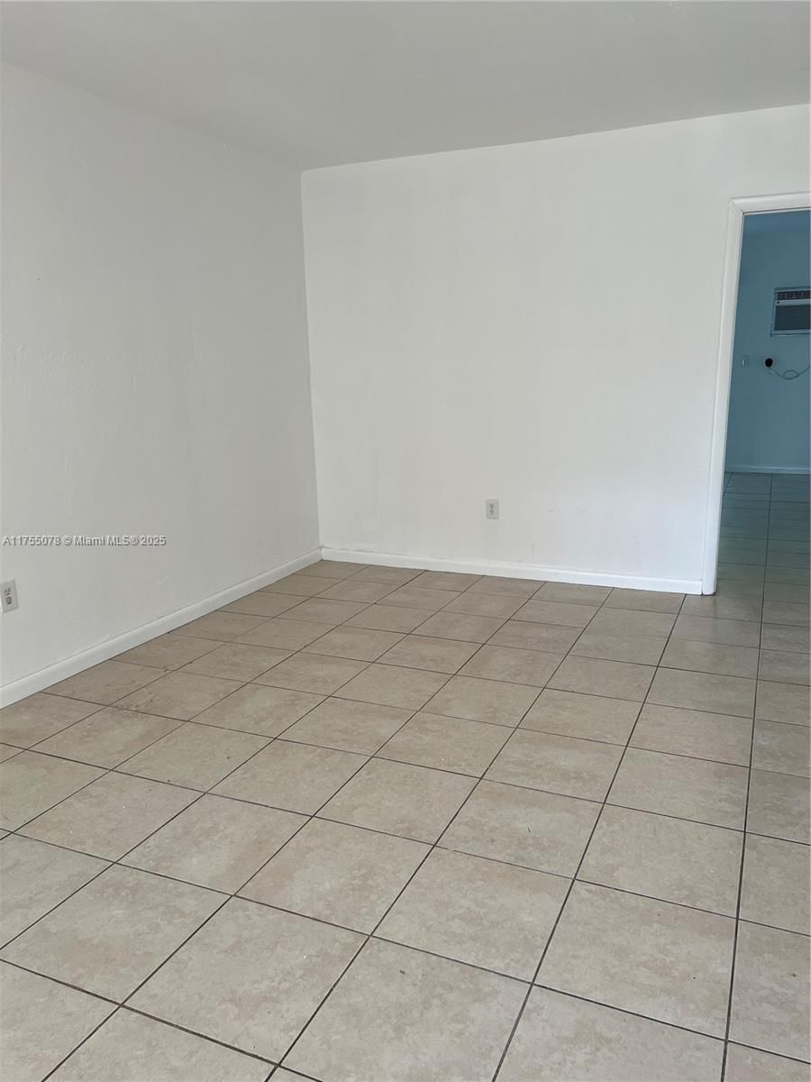 Real estate property located at 1860 Venice Park Dr #211, Miami-dade, Hidden Waters Condo, North Miami, FL