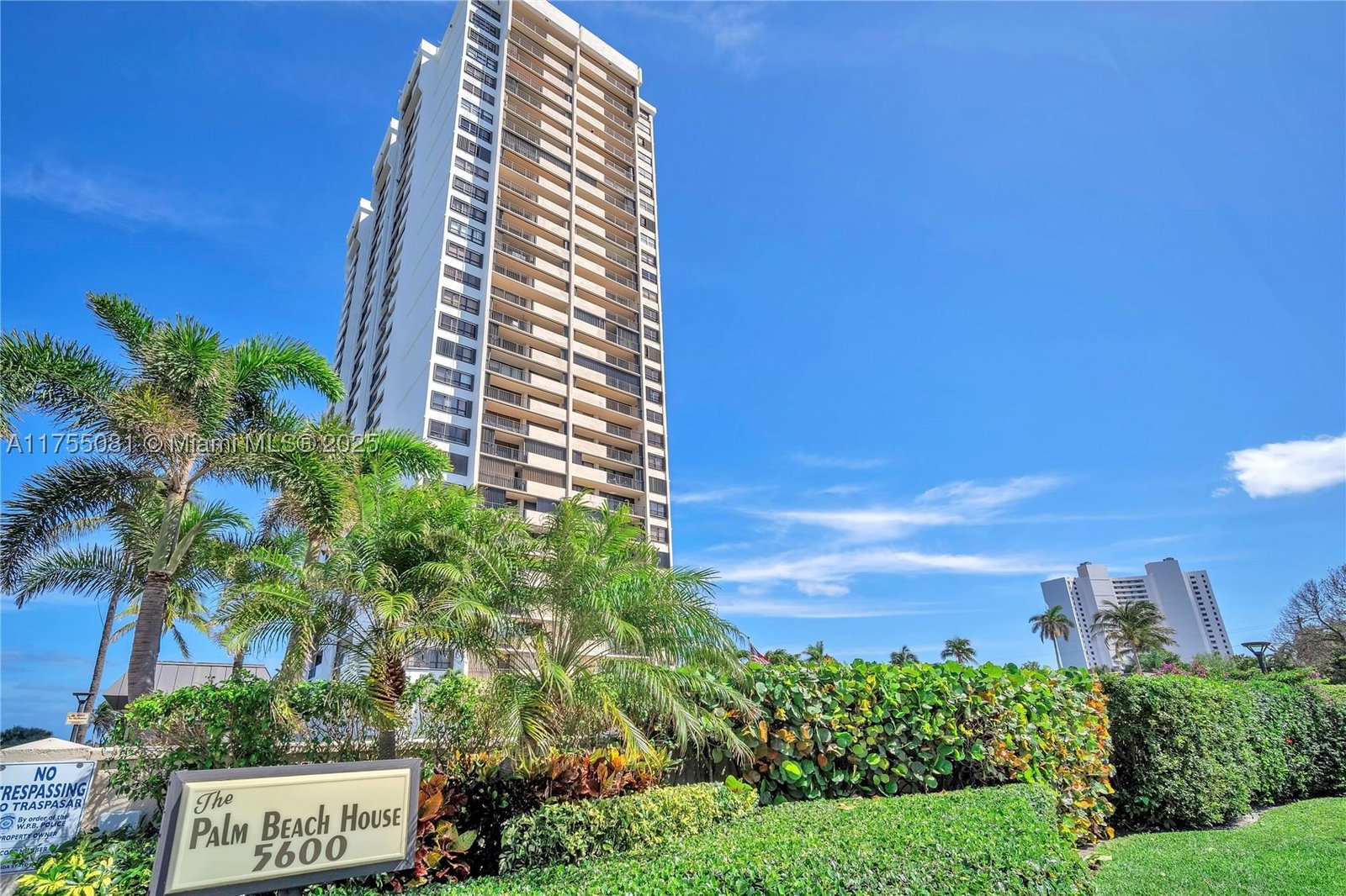 Real estate property located at 5600 Flagler Dr #304, Palm Beach, Palm Beach House Condo, West Palm Beach, FL