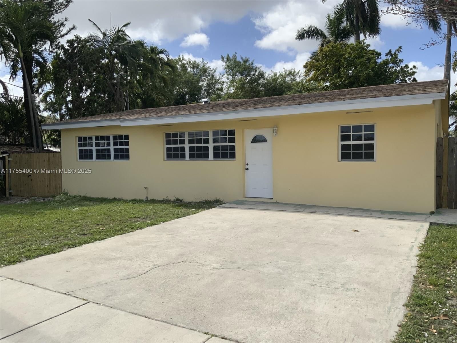Real estate property located at 13520 17th Ave, Miami-dade, 1st Addn To Pine Tree Lak, Opa-Locka, FL
