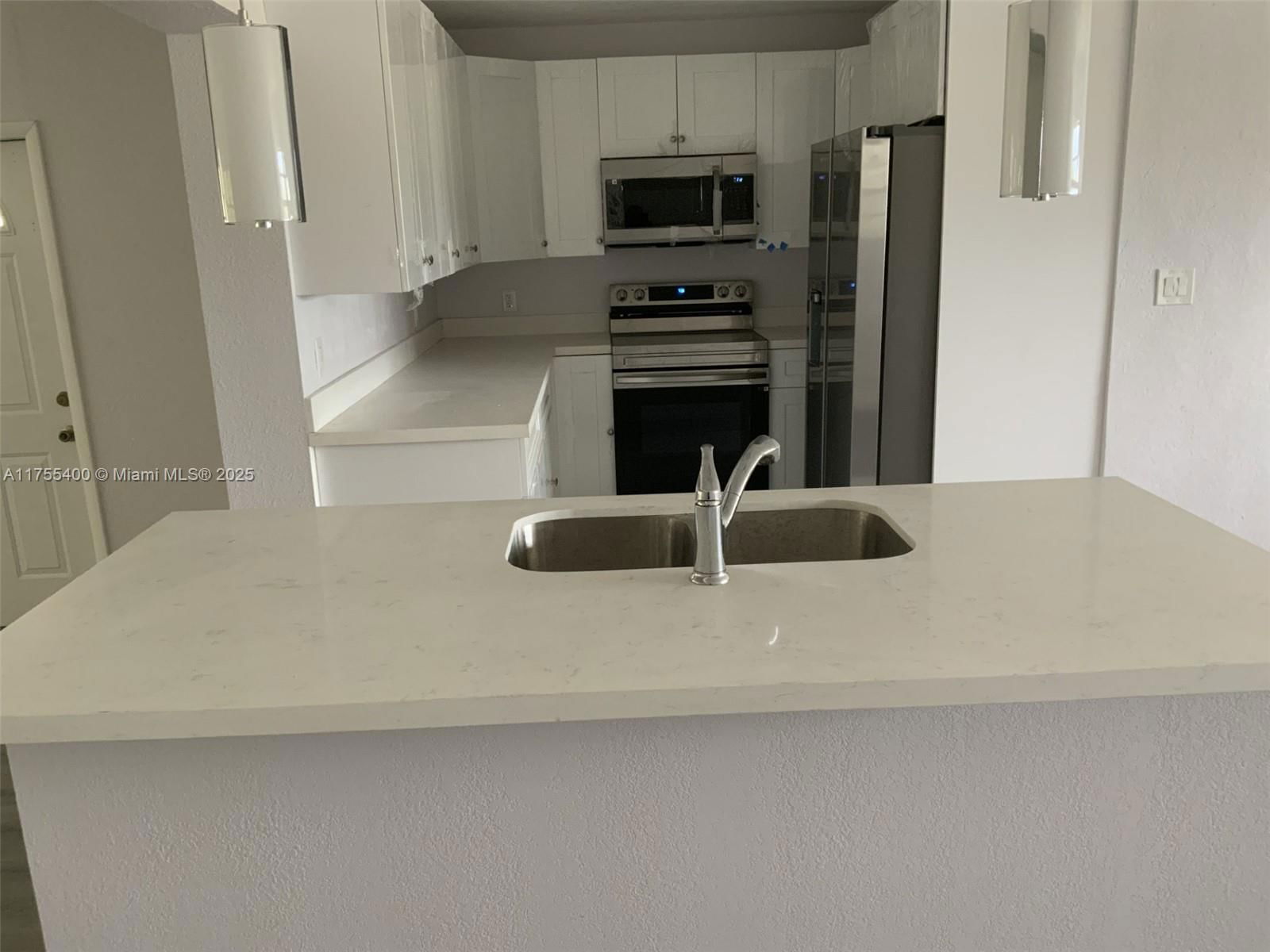 Real estate property located at 13520 17th Ave, Miami-dade, 1st Addn To Pine Tree Lak, Opa-Locka, FL