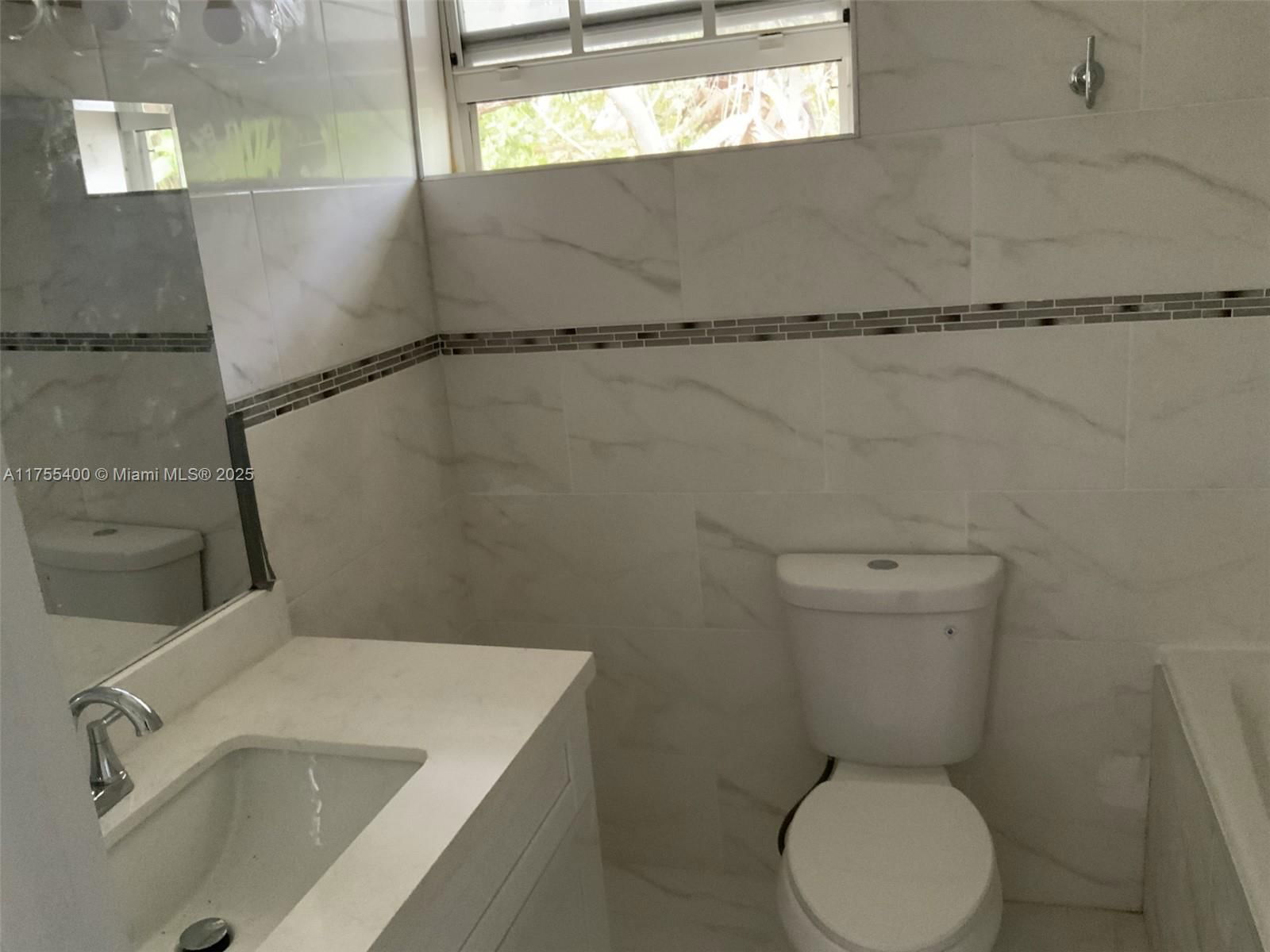 Real estate property located at 13520 17th Ave, Miami-dade, 1st Addn To Pine Tree Lak, Opa-Locka, FL