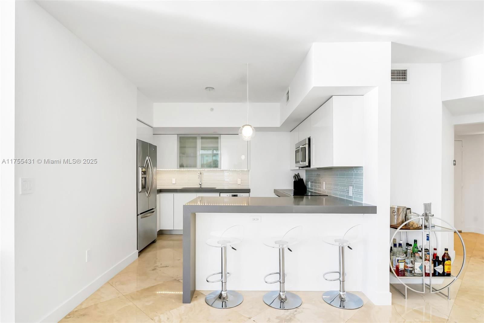 Real estate property located at 1330 West Ave #808, Miami-dade, The Waverly At South Beac, Miami Beach, FL