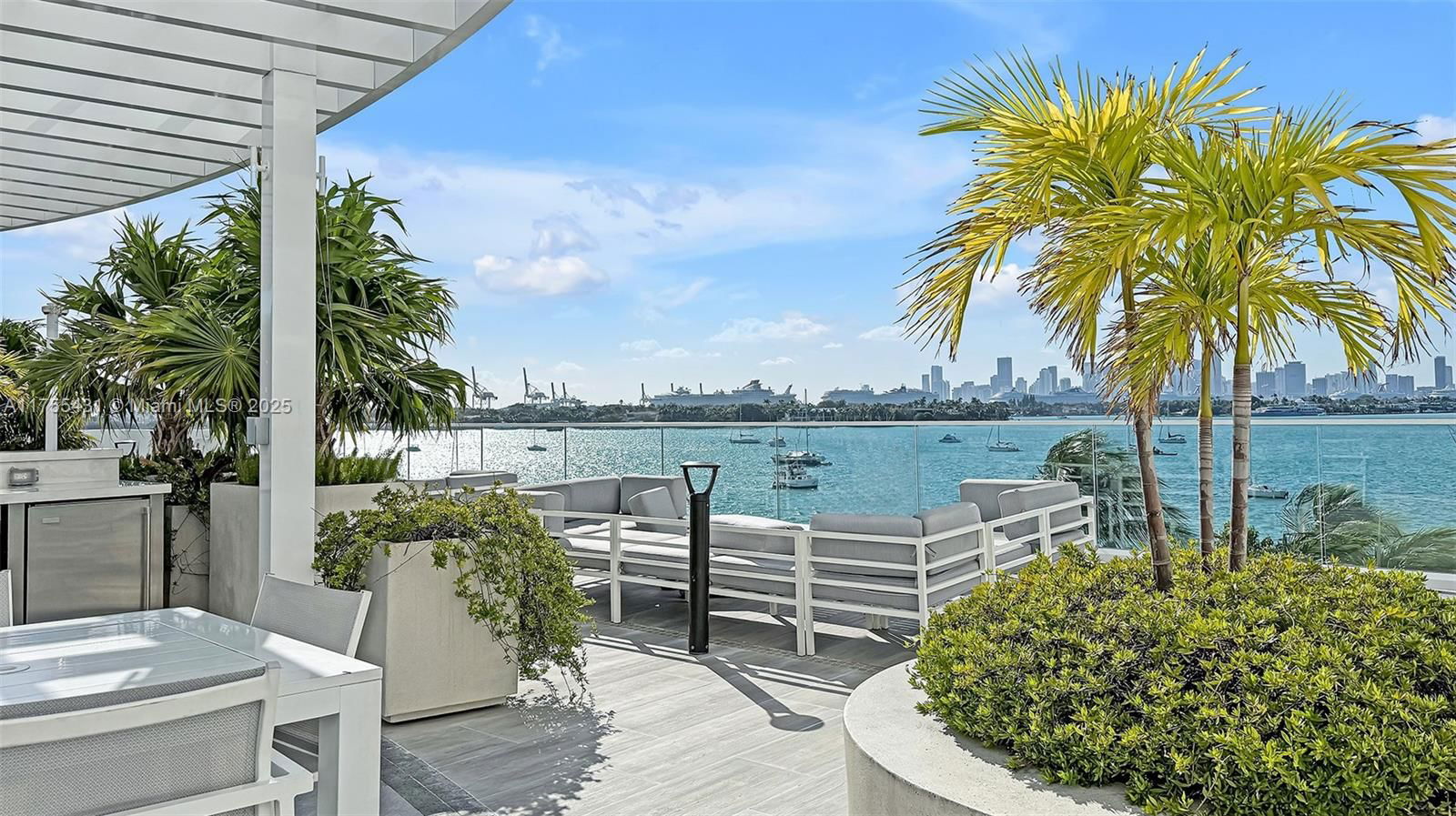 Real estate property located at 1330 West Ave #808, Miami-dade, The Waverly At South Beac, Miami Beach, FL