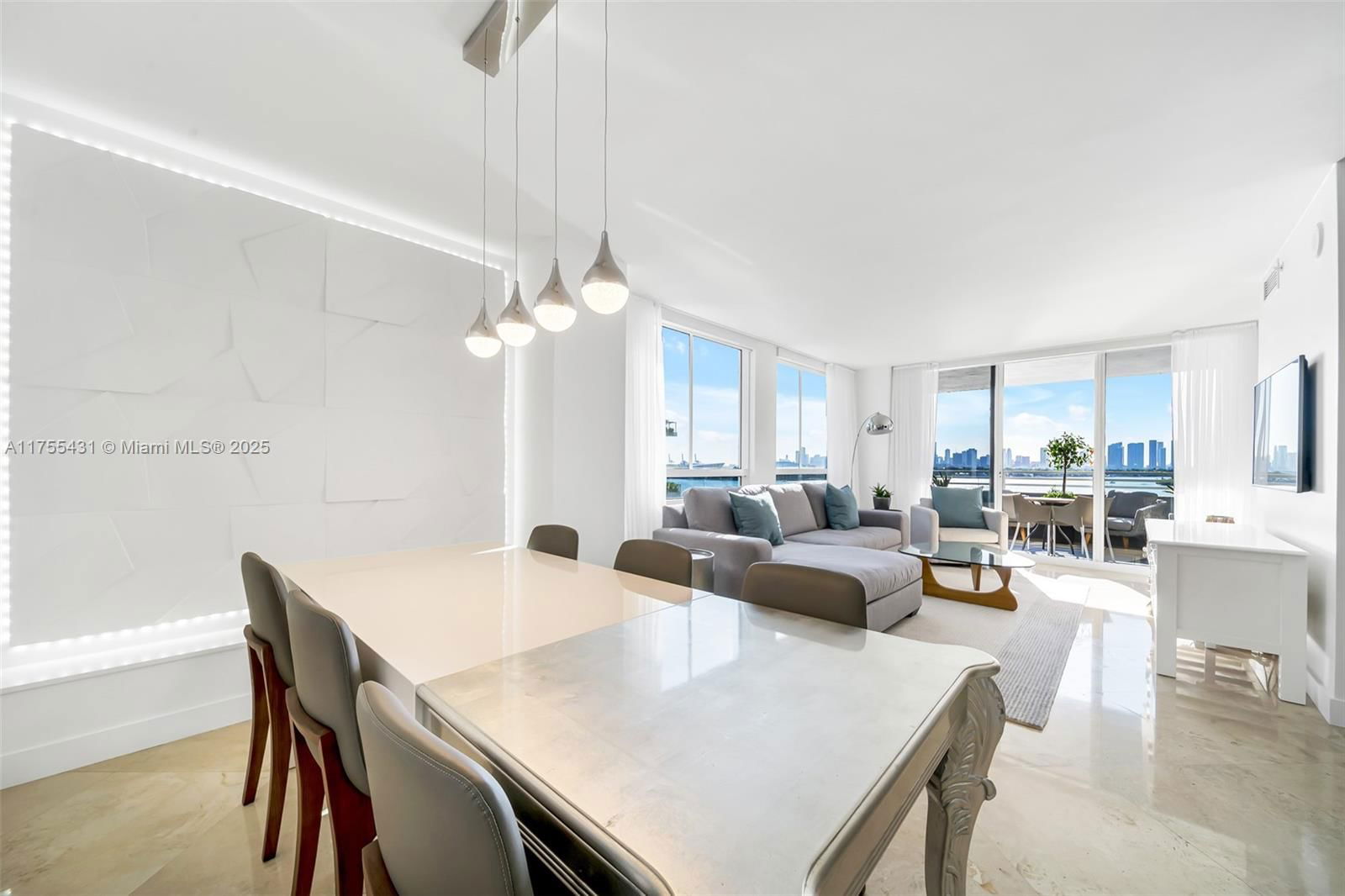 Real estate property located at 1330 West Ave #808, Miami-dade, The Waverly At South Beac, Miami Beach, FL