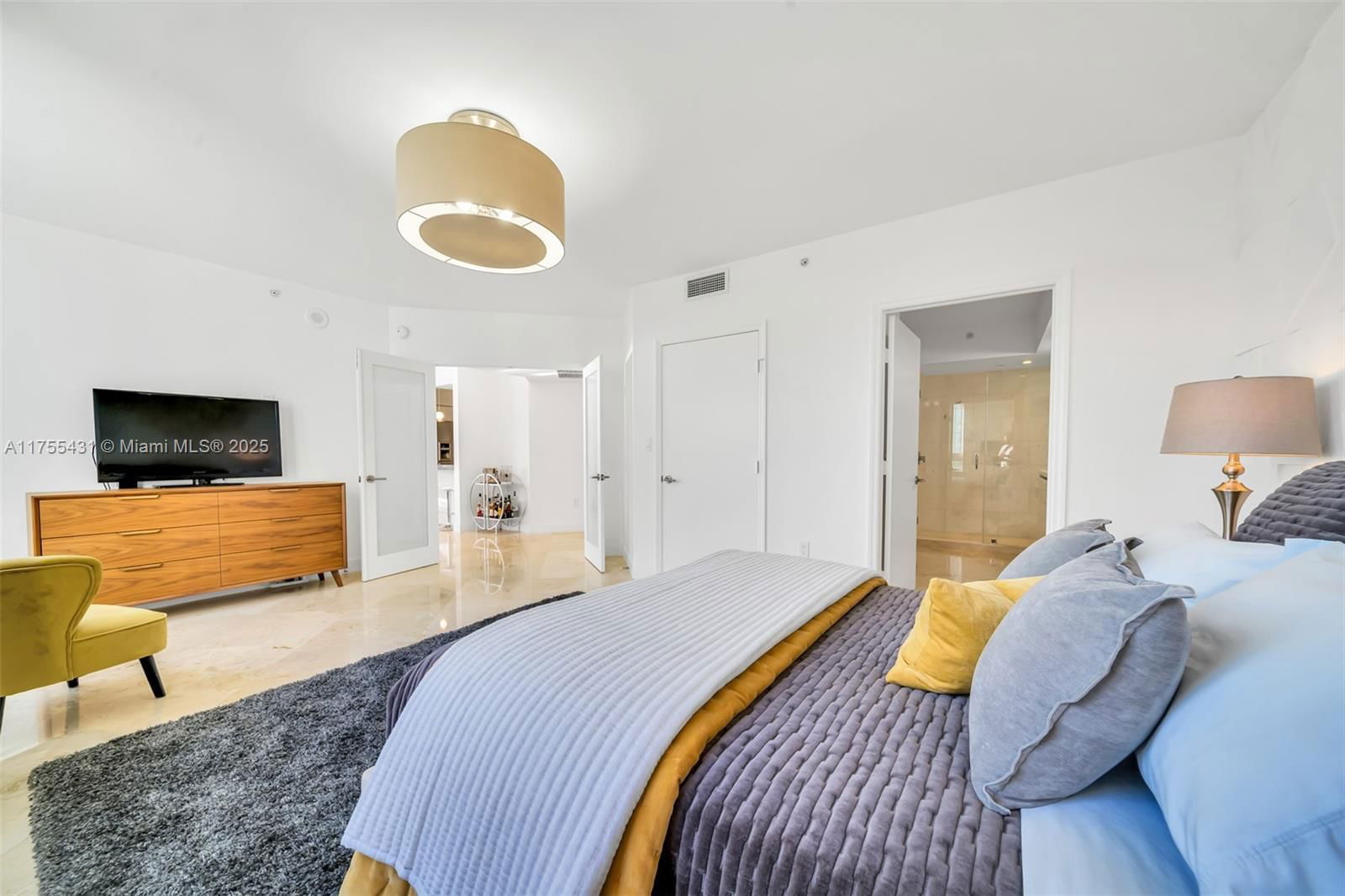 Real estate property located at 1330 West Ave #808, Miami-dade, The Waverly At South Beac, Miami Beach, FL