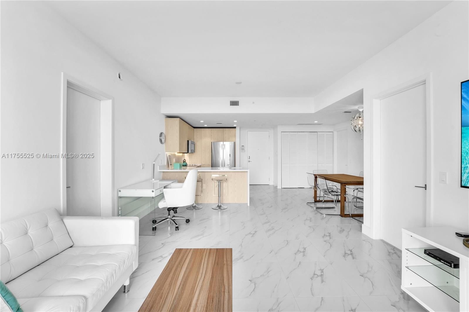 Real estate property located at 2000 Metropica Way #1002, Broward, Metropica North Tower One, Sunrise, FL