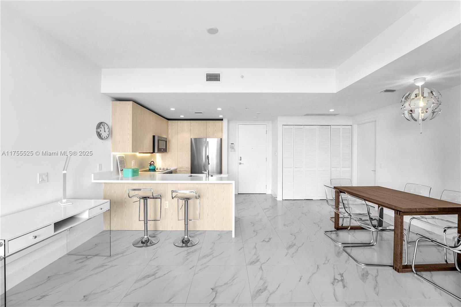 Real estate property located at 2000 Metropica Way #1002, Broward, Metropica North Tower One, Sunrise, FL