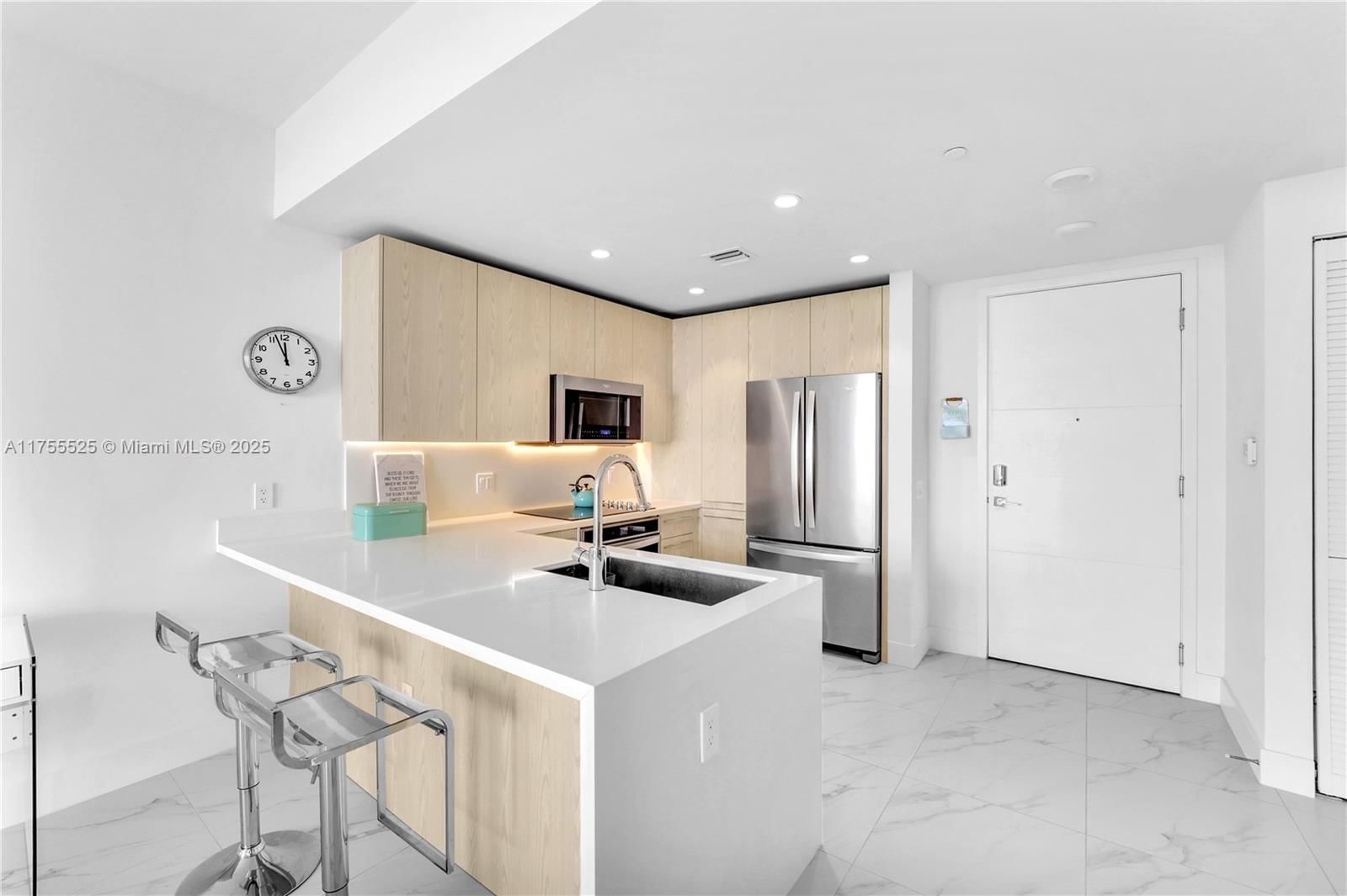 Real estate property located at 2000 Metropica Way #1002, Broward, Metropica North Tower One, Sunrise, FL