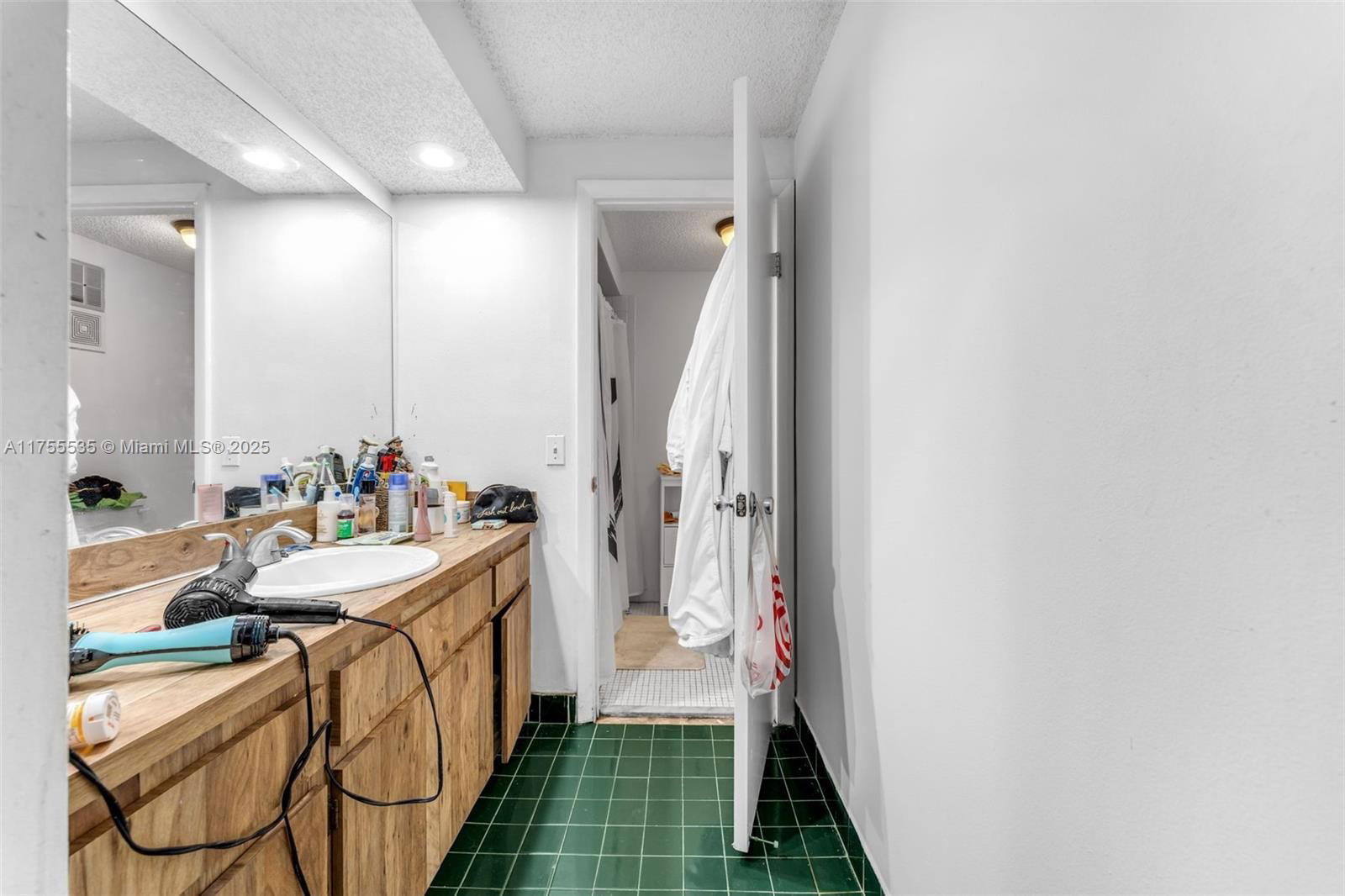 Real estate property located at 13190 10th Terrace Drive #13190, Miami-dade, Trail Run Sec 3, Miami, FL