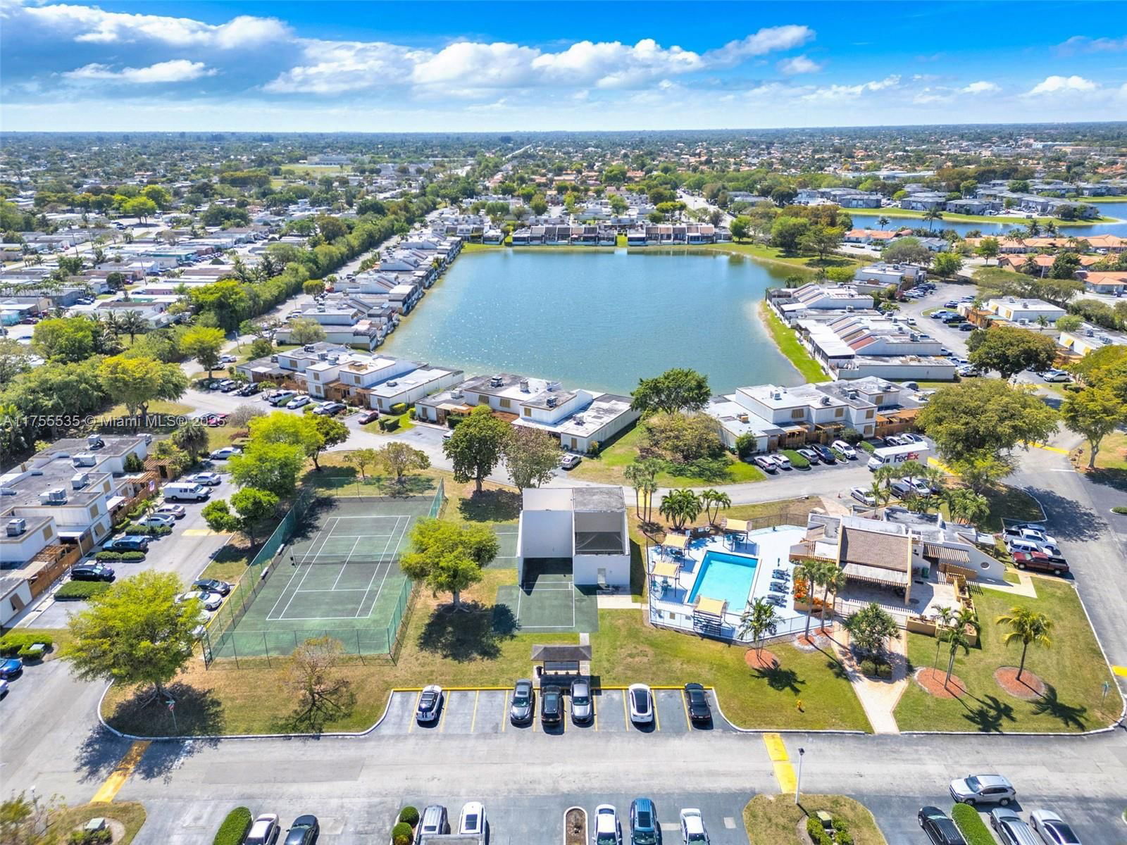 Real estate property located at 13190 10th Terrace Drive #13190, Miami-dade, Trail Run Sec 3, Miami, FL