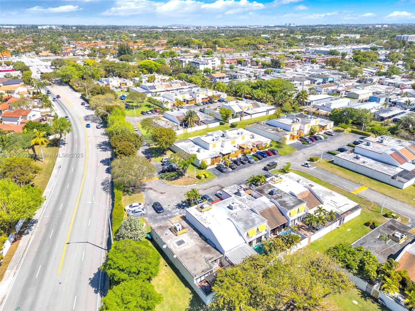 Real estate property located at 13190 10th Terrace Drive #13190, Miami-dade, Trail Run Sec 3, Miami, FL