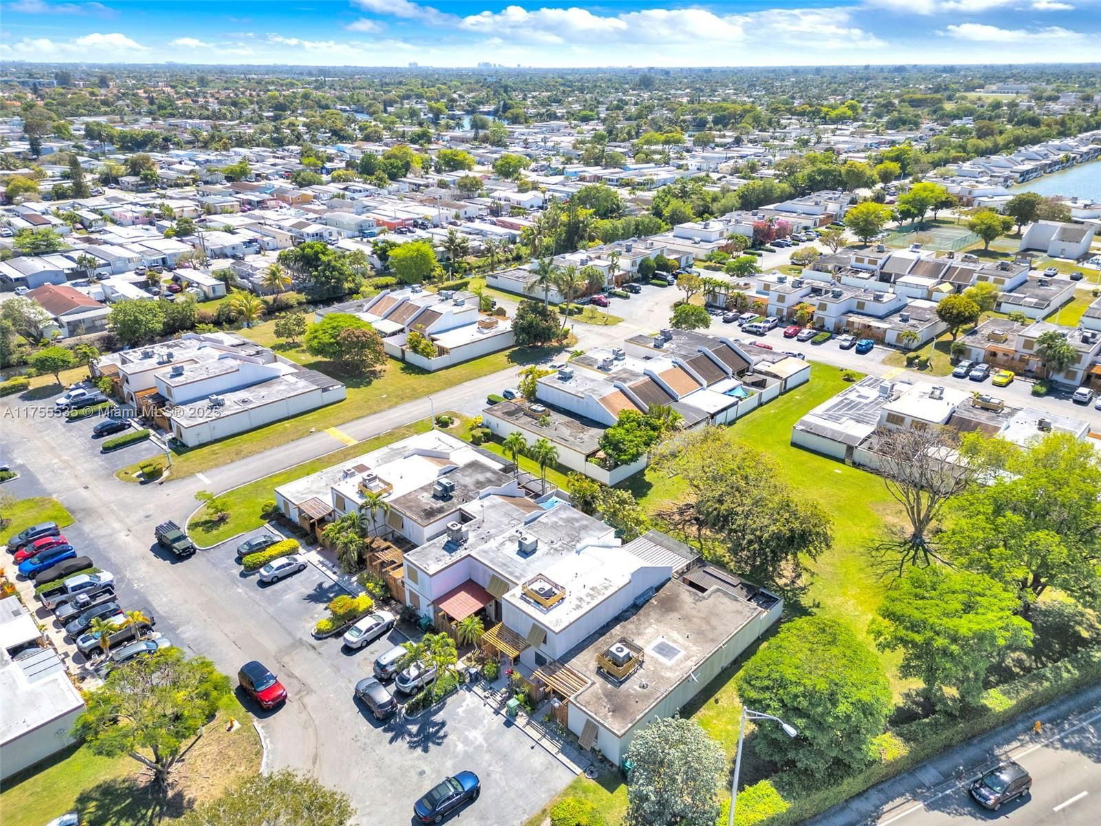 Real estate property located at 13190 10th Terrace Drive #13190, Miami-dade, Trail Run Sec 3, Miami, FL