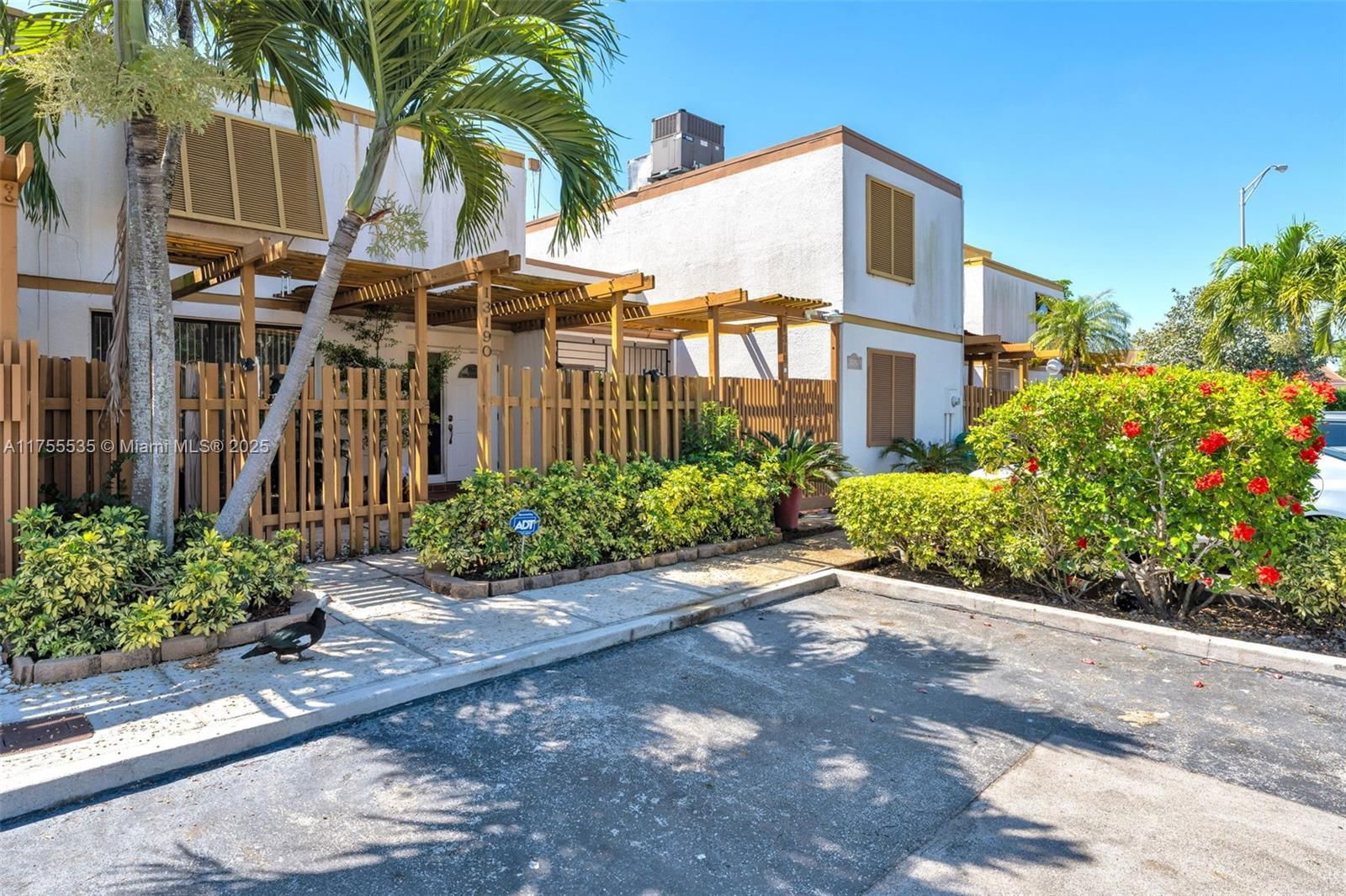 Real estate property located at 13190 10th Terrace Drive #13190, Miami-dade, Trail Run Sec 3, Miami, FL