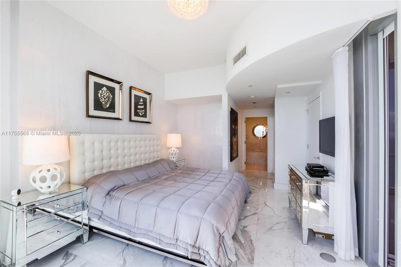 Real estate property located at 17121 Collins Ave #2606, Miami-dade, Jade Ocean Condo, Sunny Isles Beach, FL