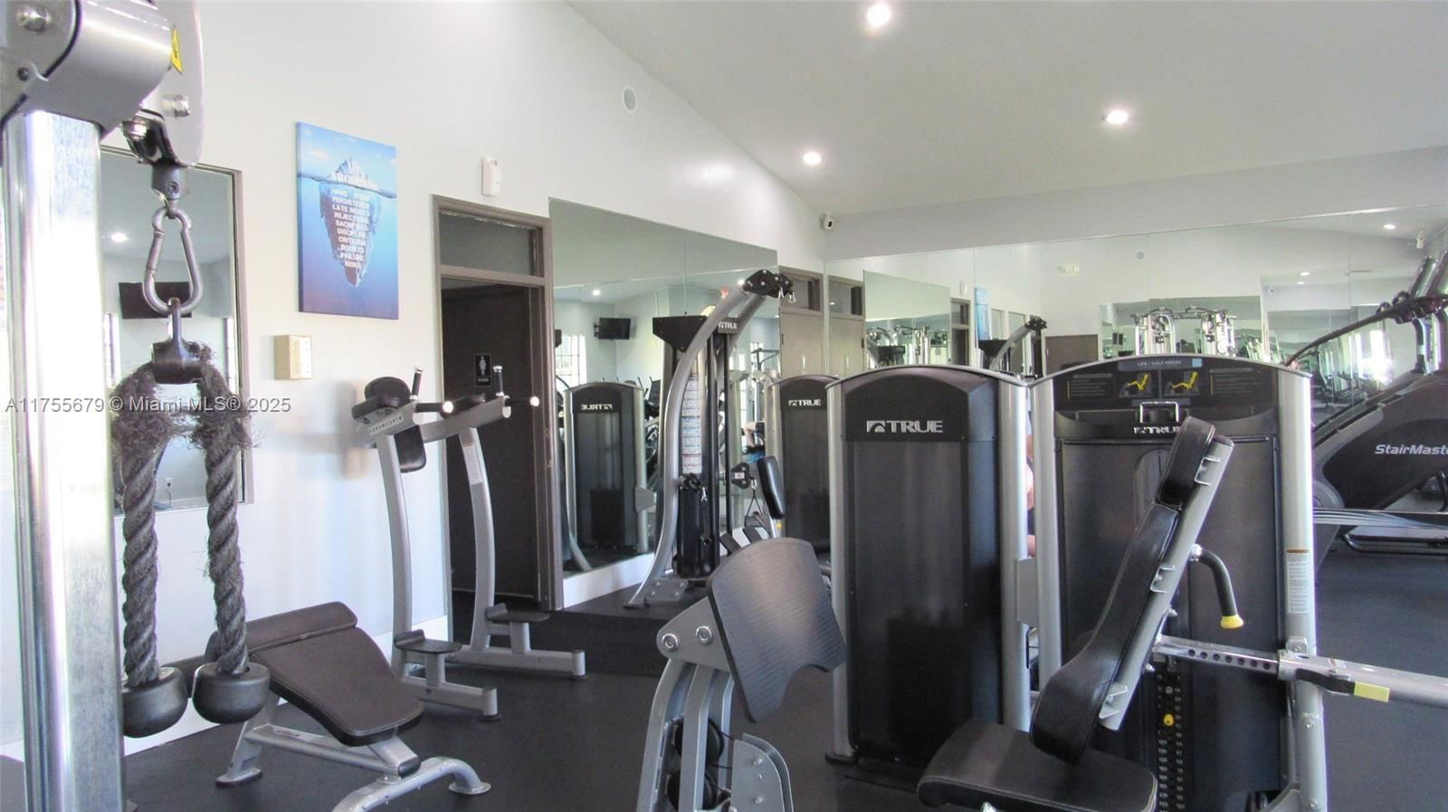 Real estate property located at 9200 Atlantic Blvd #1422, Broward, Visconti Condo, Coral Springs, FL