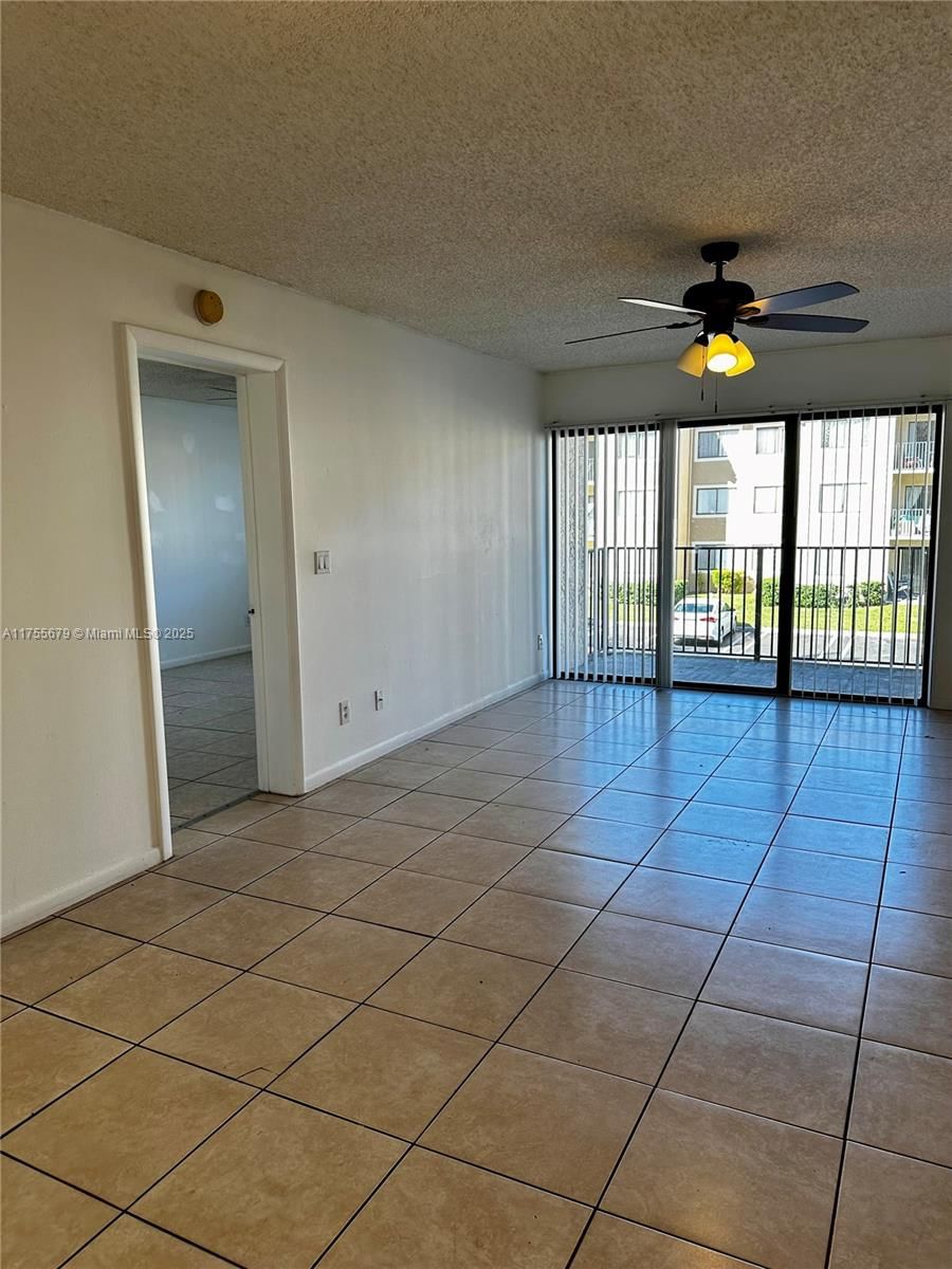 Real estate property located at 9200 Atlantic Blvd #1422, Broward, Visconti Condo, Coral Springs, FL