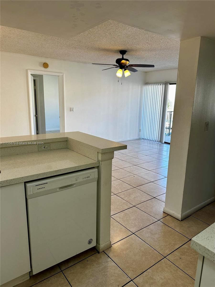 Real estate property located at 9200 Atlantic Blvd #1422, Broward, Visconti Condo, Coral Springs, FL