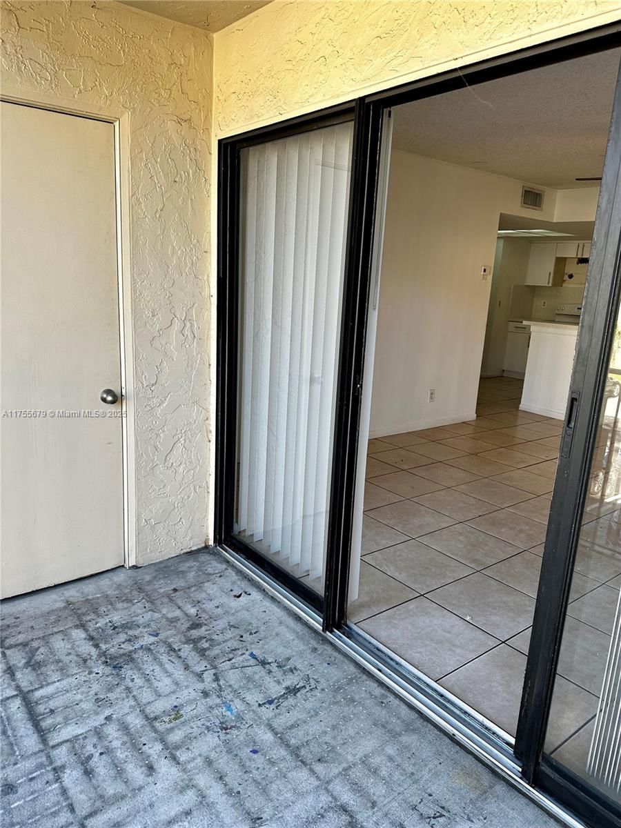 Real estate property located at 9200 Atlantic Blvd #1422, Broward, Visconti Condo, Coral Springs, FL