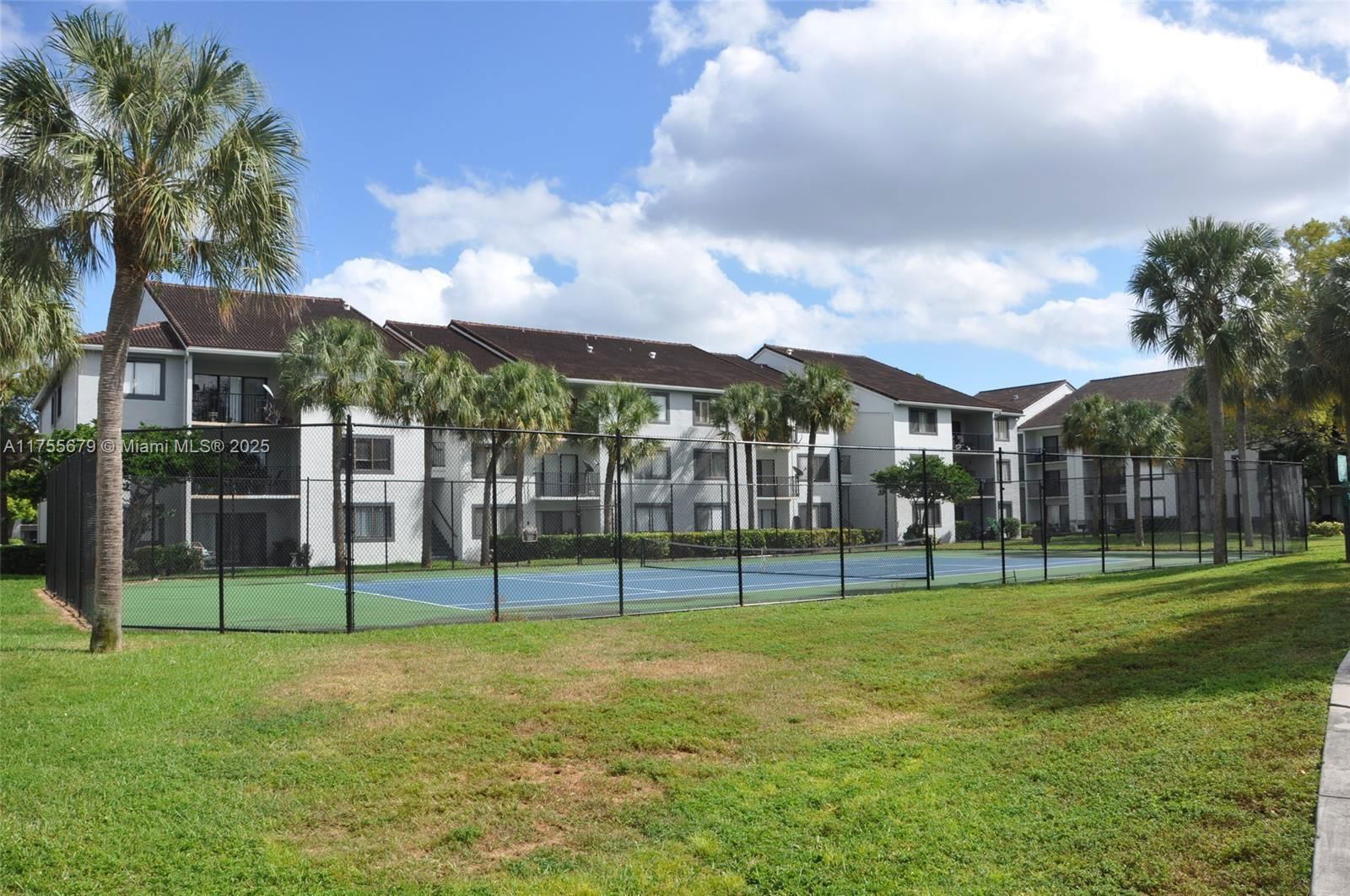 Real estate property located at 9200 Atlantic Blvd #1422, Broward, Visconti Condo, Coral Springs, FL
