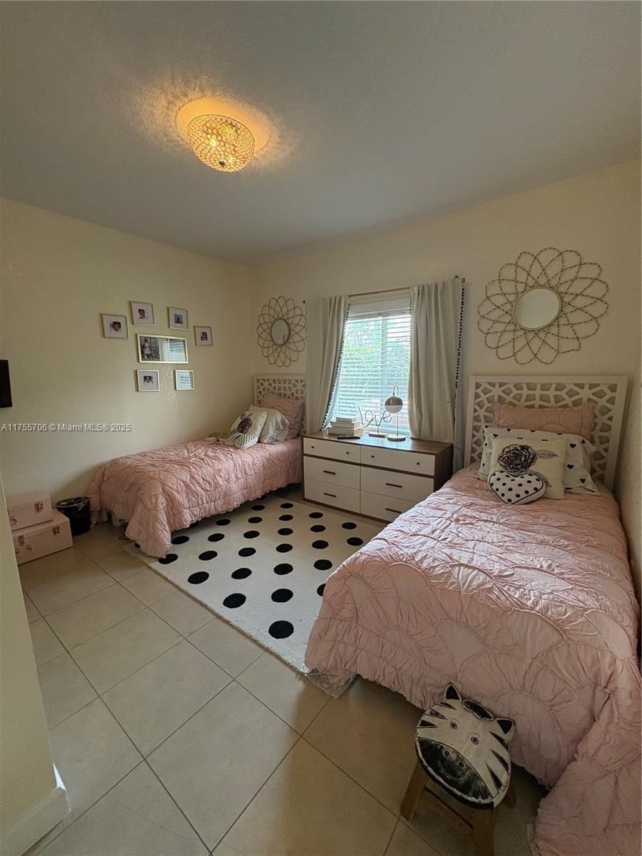 Real estate property located at 6412 31st Ct, Miami-dade, Dupuis Point Sub, Miami, FL