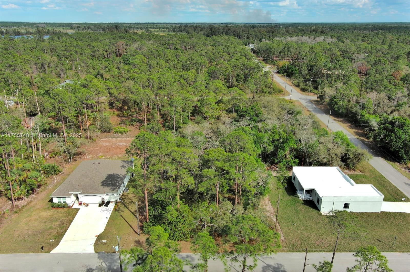 Real estate property located at 1702 Greenwood Ave, Lee, Lehigh Acres, Lehigh Acres, FL