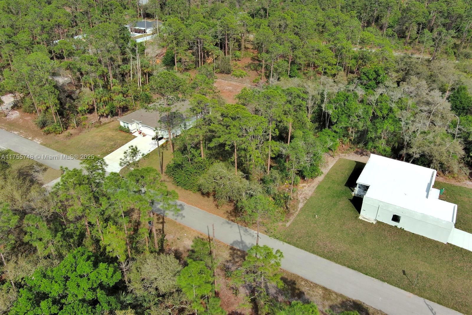 Real estate property located at 1702 Greenwood Ave, Lee, Lehigh Acres, Lehigh Acres, FL
