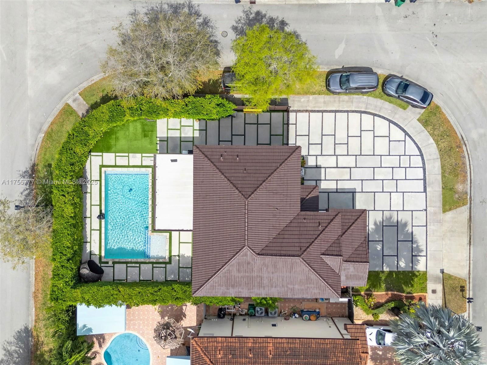 Real estate property located at 1732 153rd Pass, Miami-dade, A B At Tamiami Trail Phas, Miami, FL