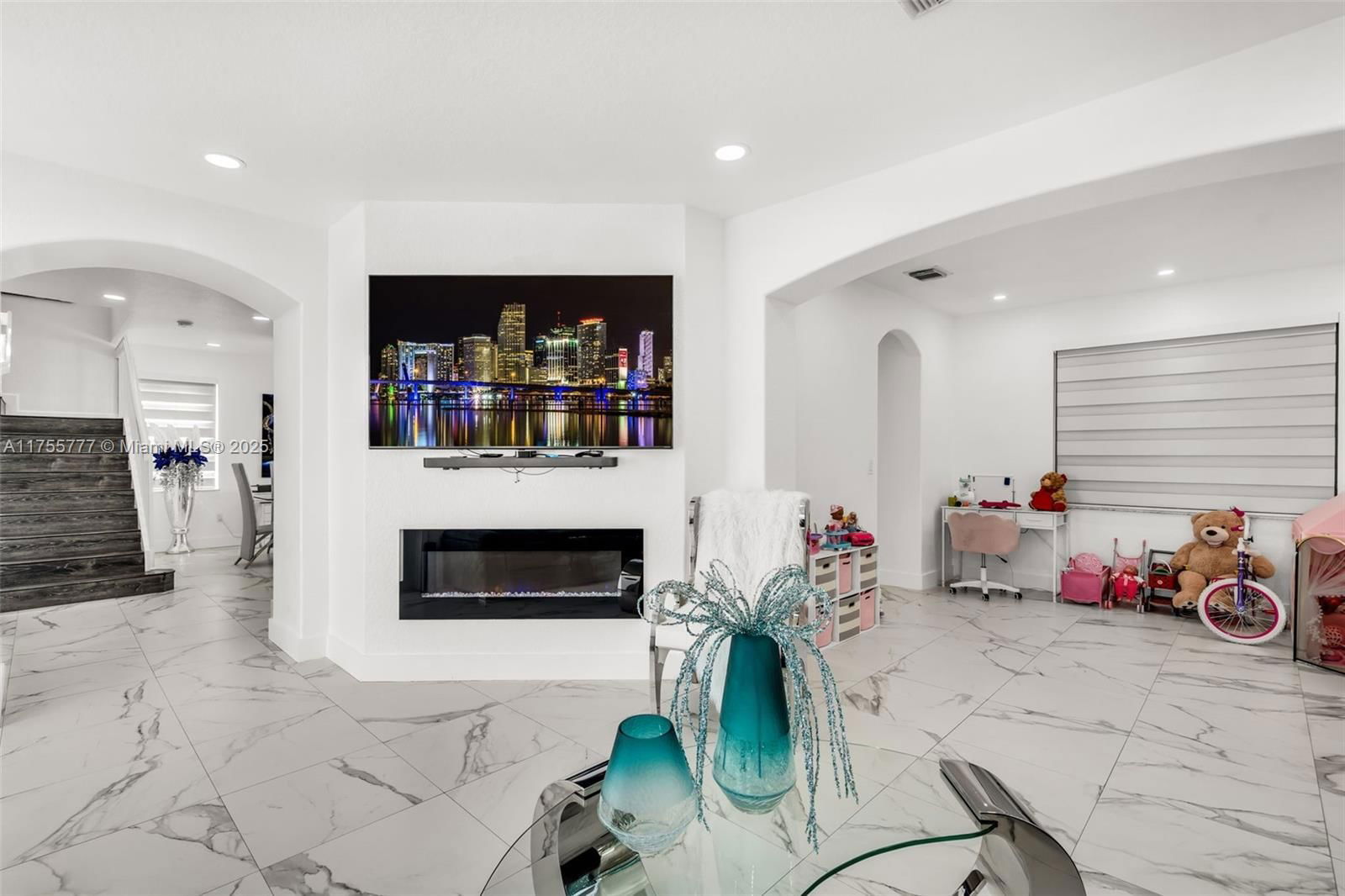 Real estate property located at 1732 153rd Pass, Miami-dade, A B At Tamiami Trail Phas, Miami, FL