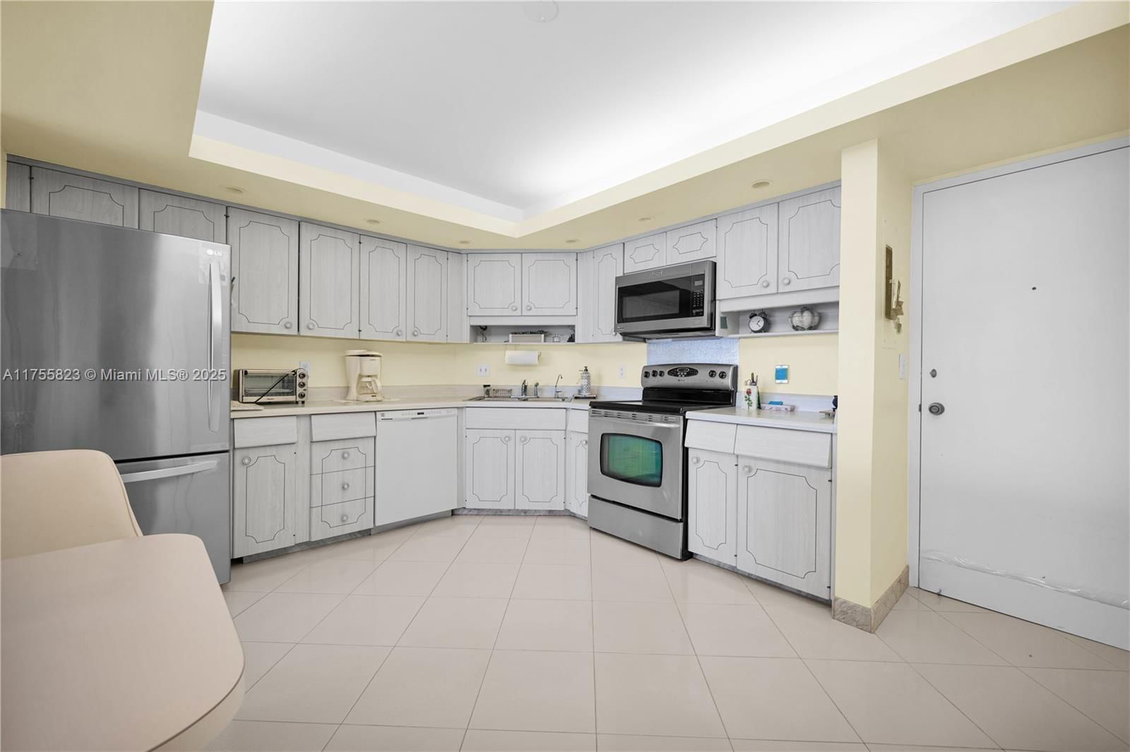 Real estate property located at 4100 Galt Ocean Dr #1808, Broward, Galleon Condo, Fort Lauderdale, FL